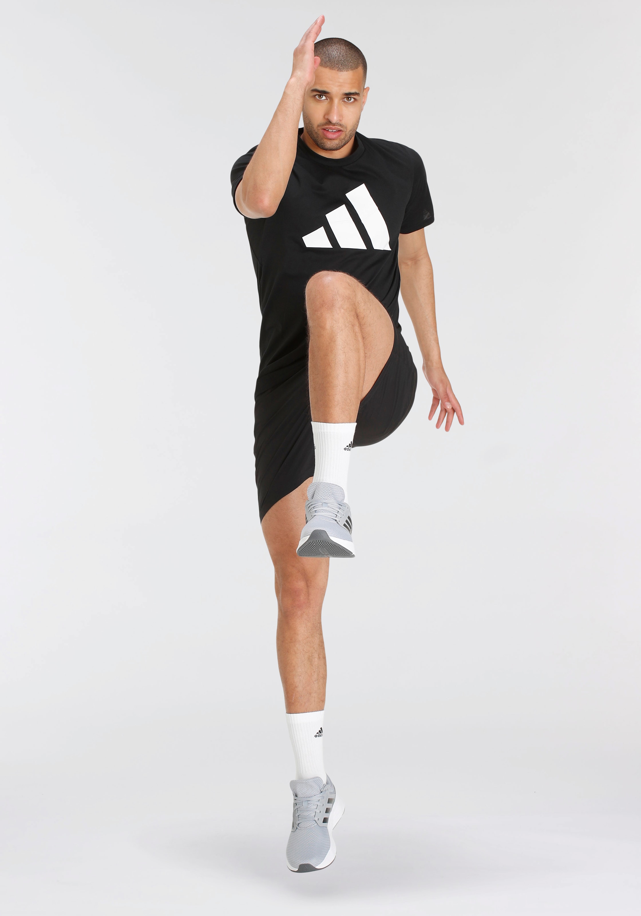 adidas Performance Shorts »TRAIN ESSENTIALS WOVEN TRAINING«, (1 tlg.)