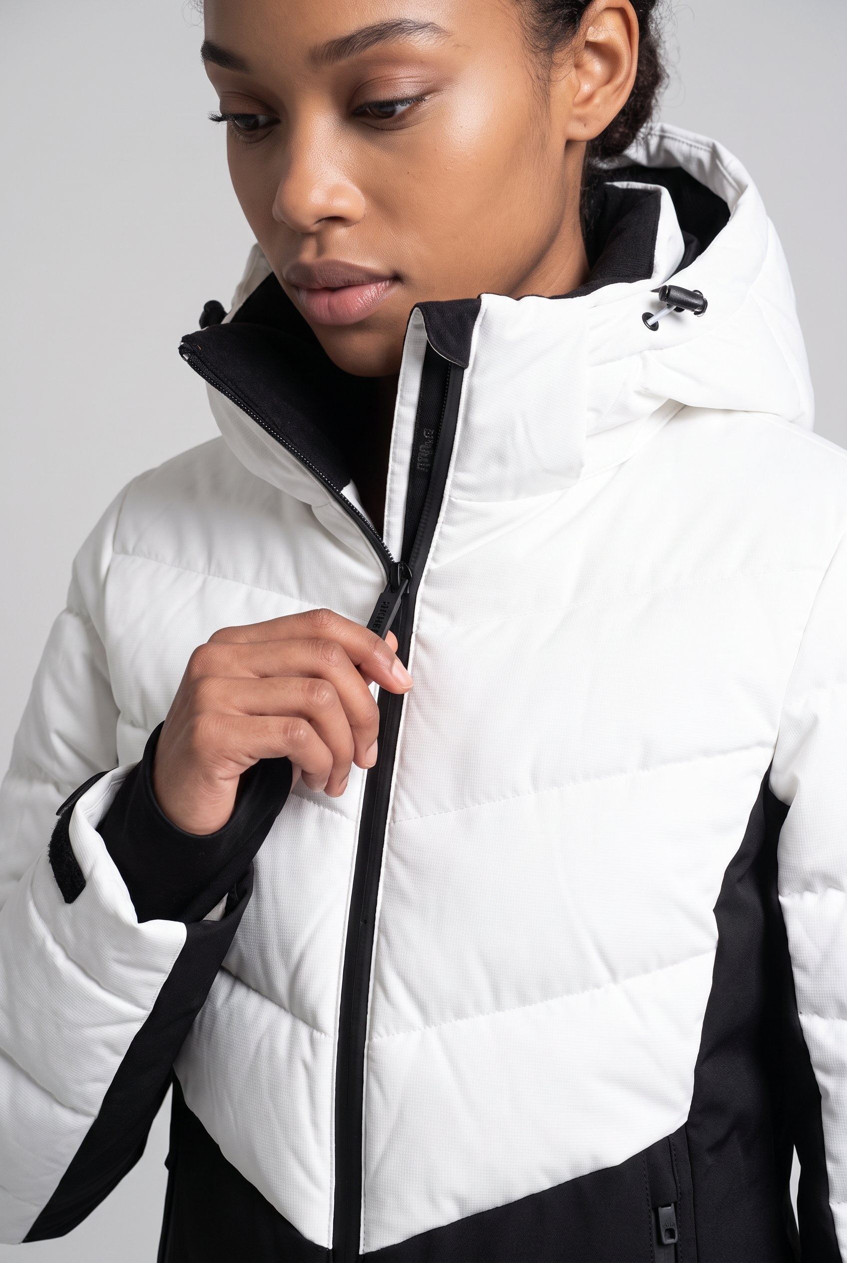 Icepeak Skijacke »ICEPEAK ELLINWOOD« wasserabweisendes und windabweisendes Obermaterial, mit Reißverschluss