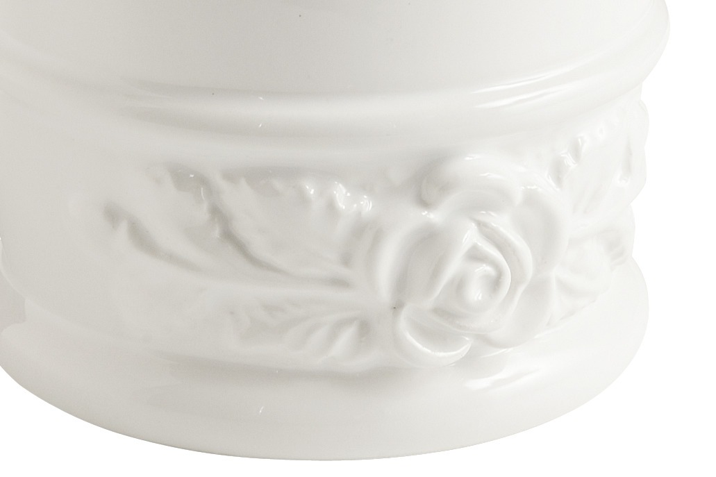 Zahnputzbecher mit Rosenrelief