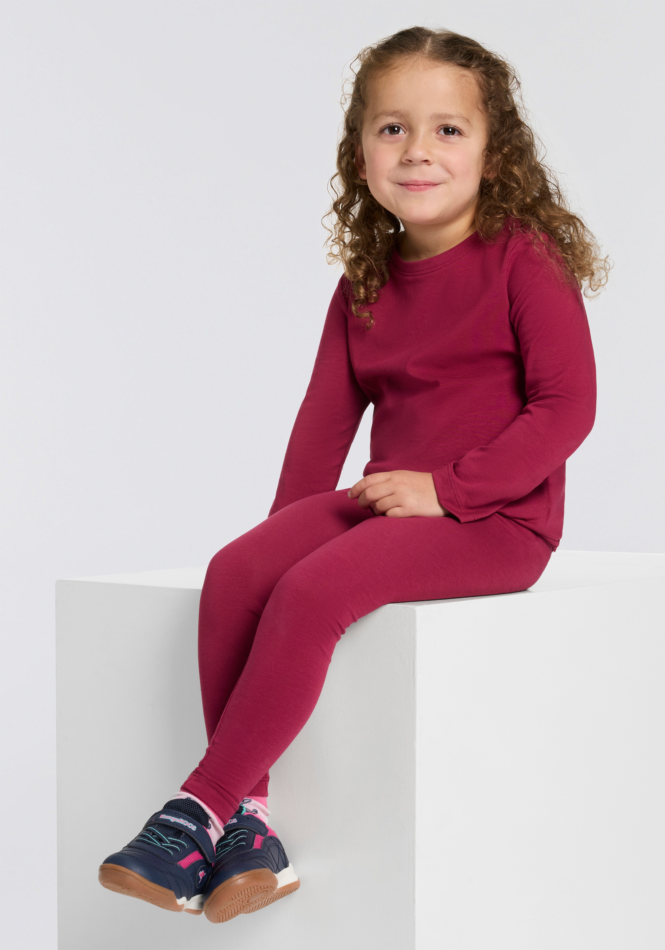 KIDSWORLD Leggings »2er Pack Uni + Herz-Drucken Leggings«, (2 tlg.), 2er Pack Leggings mit Herzen
