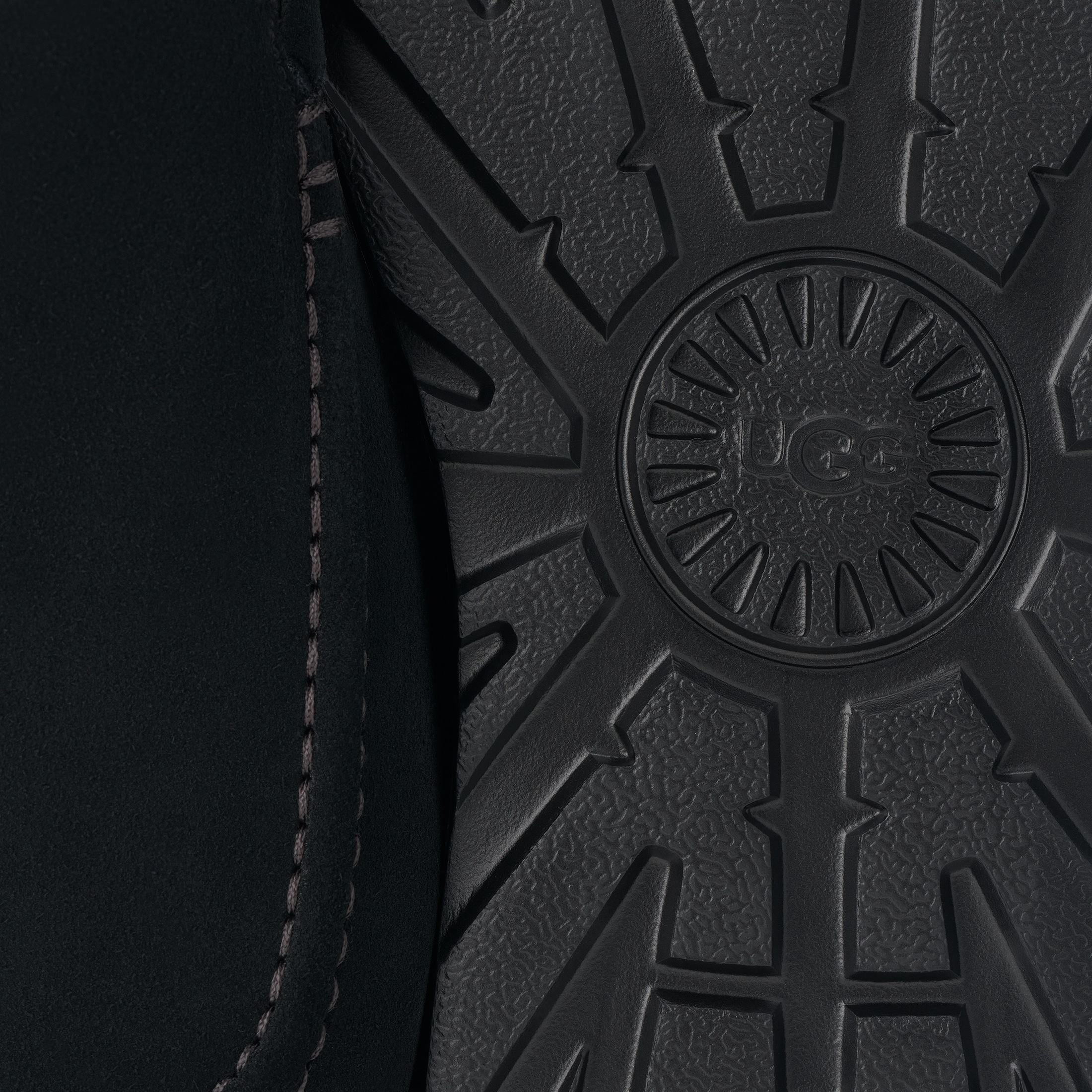 UGG Loafer »M SHEP LOAFER«  Schlupfschuh mit kuscheliger Lammfell-Innensohle