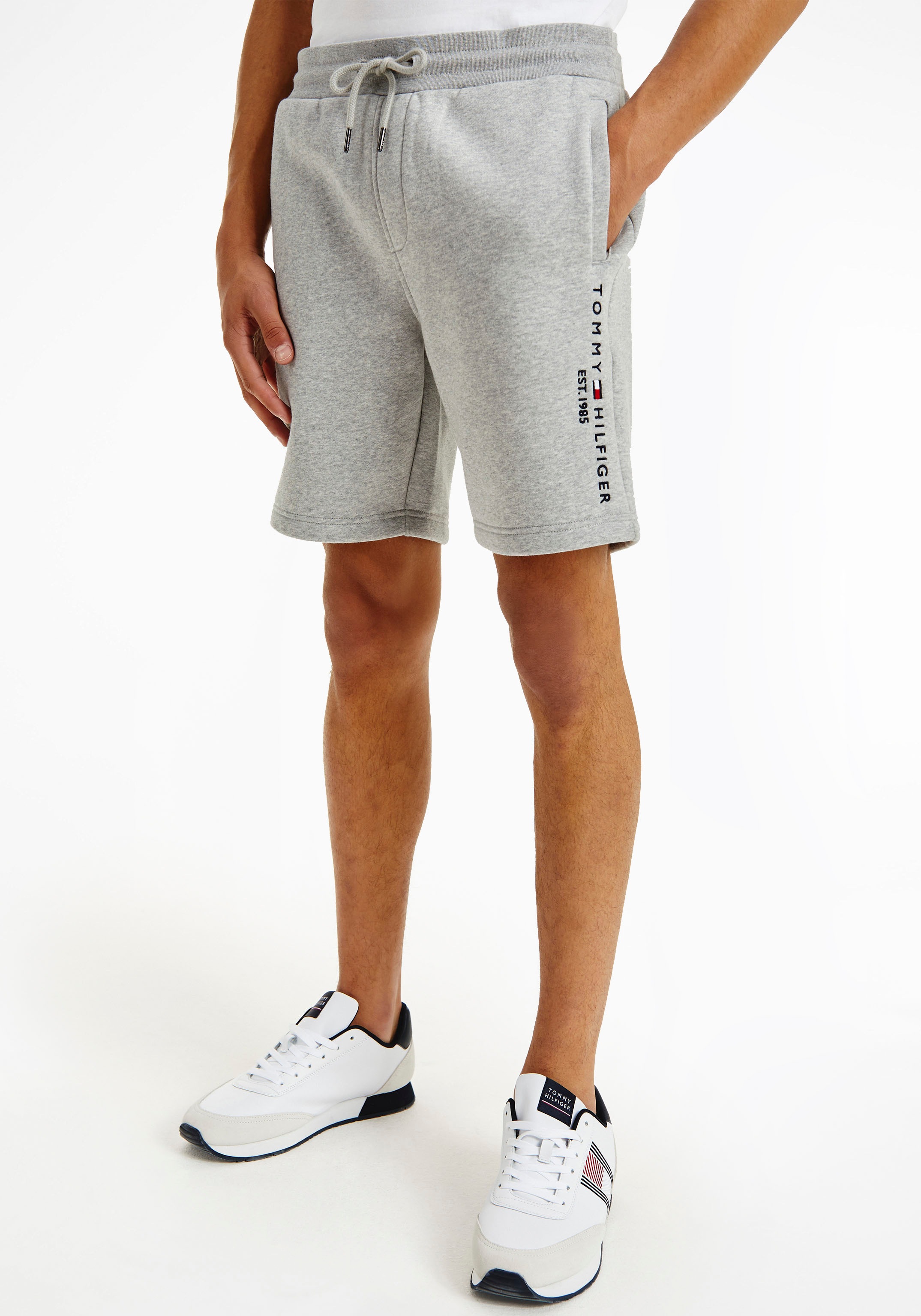 Tommy Hilfiger Sweatshorts »TOMMY LOGO SWEATSHORTS«