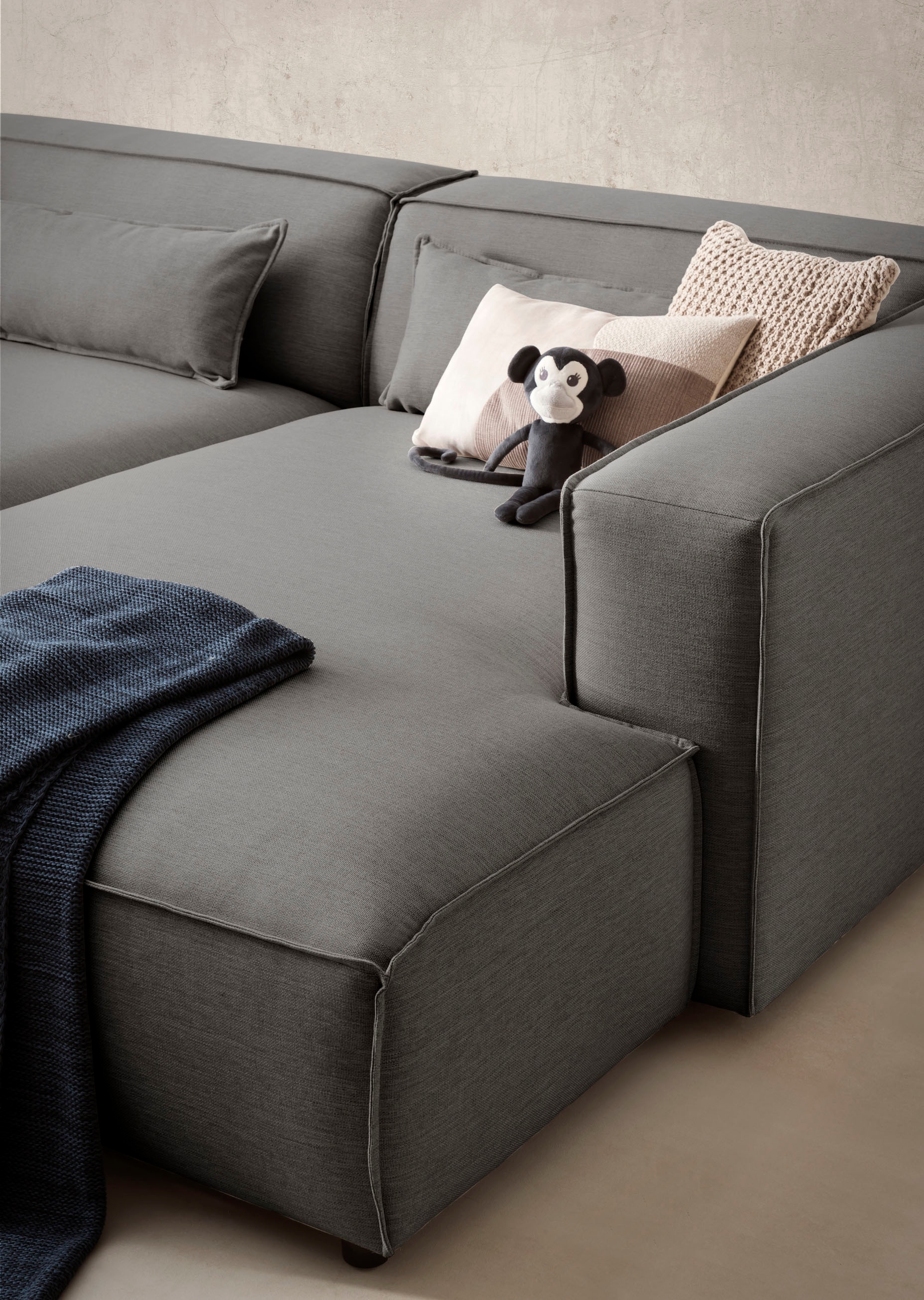 LeGer Home by Lena Gercke Ecksofa »PIARA XXL, Big-Sofa in Cord oder Leinenoptik, L-Form, mit Kedernaht«, wahlweise Ottomane rechts/links, schwarze Füße, extra tiefe Sitzfläche