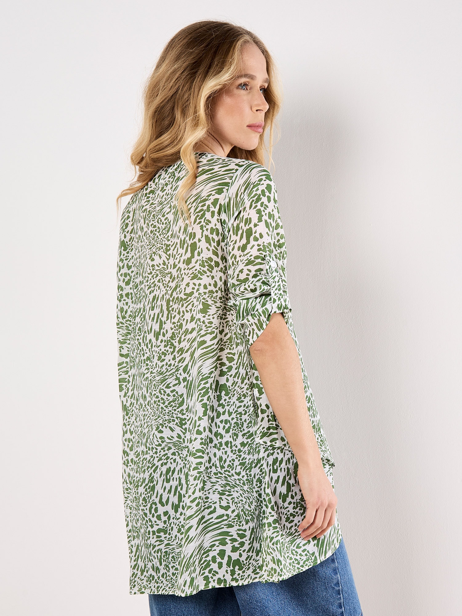 Apricot Shirtbluse »Bluse« mit Animalprint und Krempelärmeln