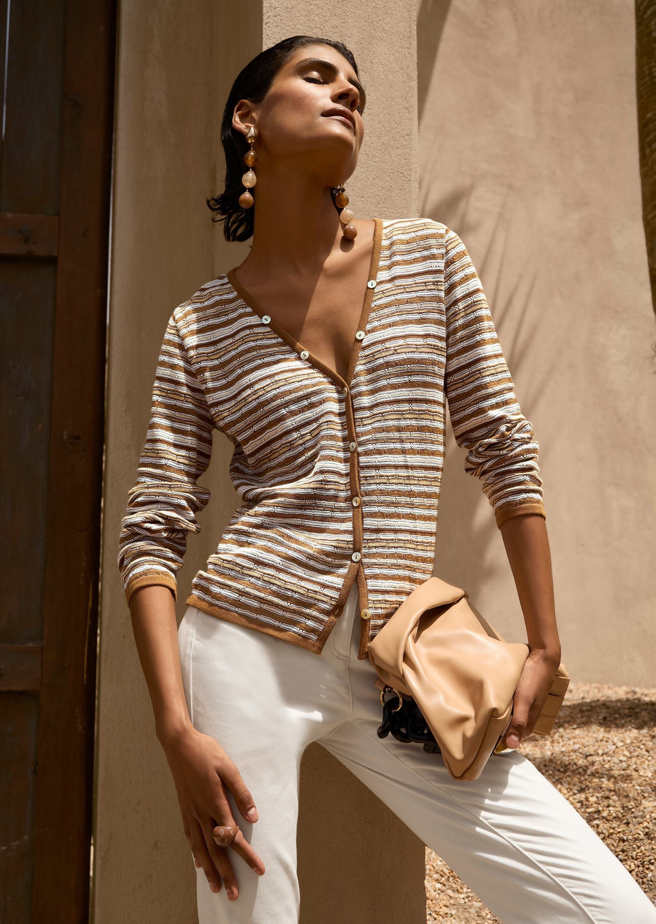 MADELEINE Strickjacke »Strickjacke Schmale Strickjacke mit mehrfarbigem Streifenmuster«