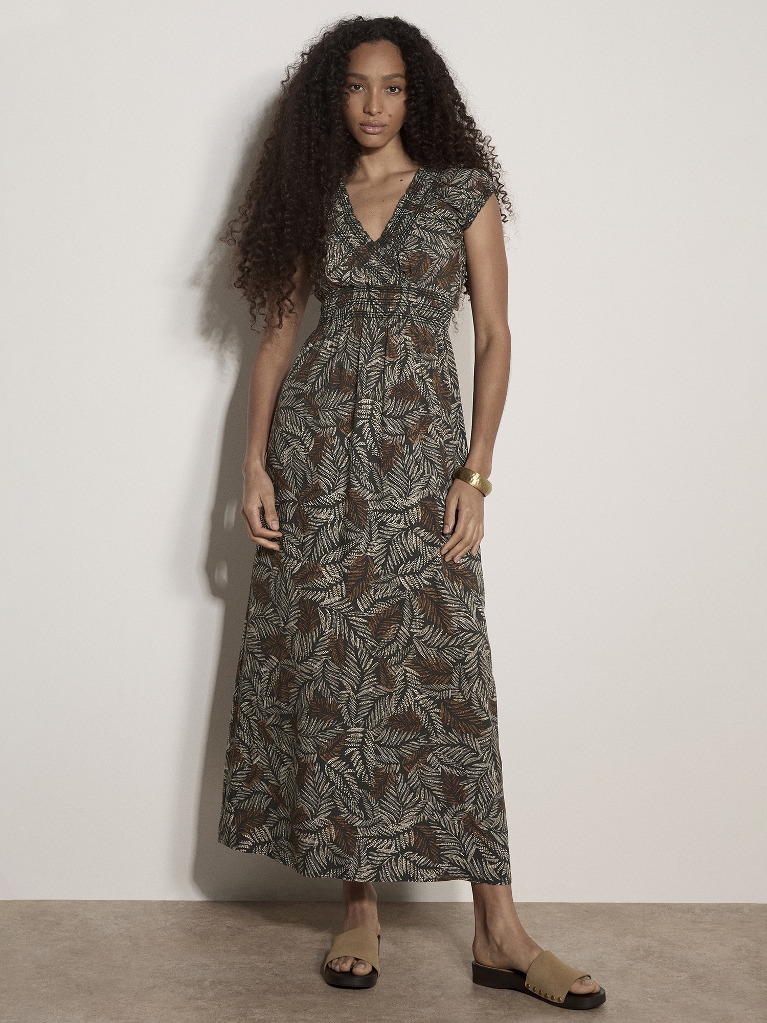 Apricot Maxikleid »Maxikleid« mit Smokdetails