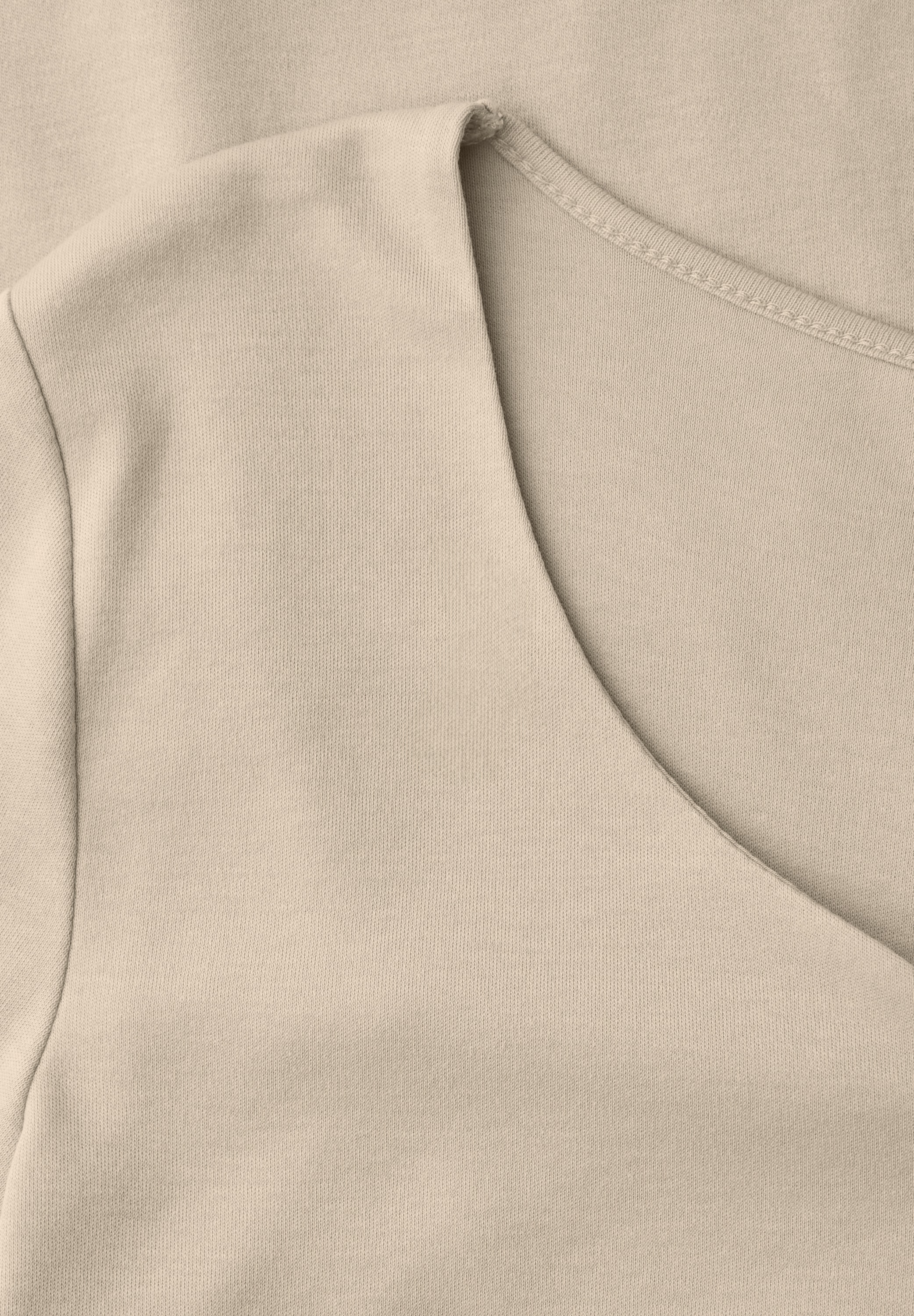 STREET ONE Kurzarmshirt »Style Ada« Sommershirt mit Herz-Ausschnitt