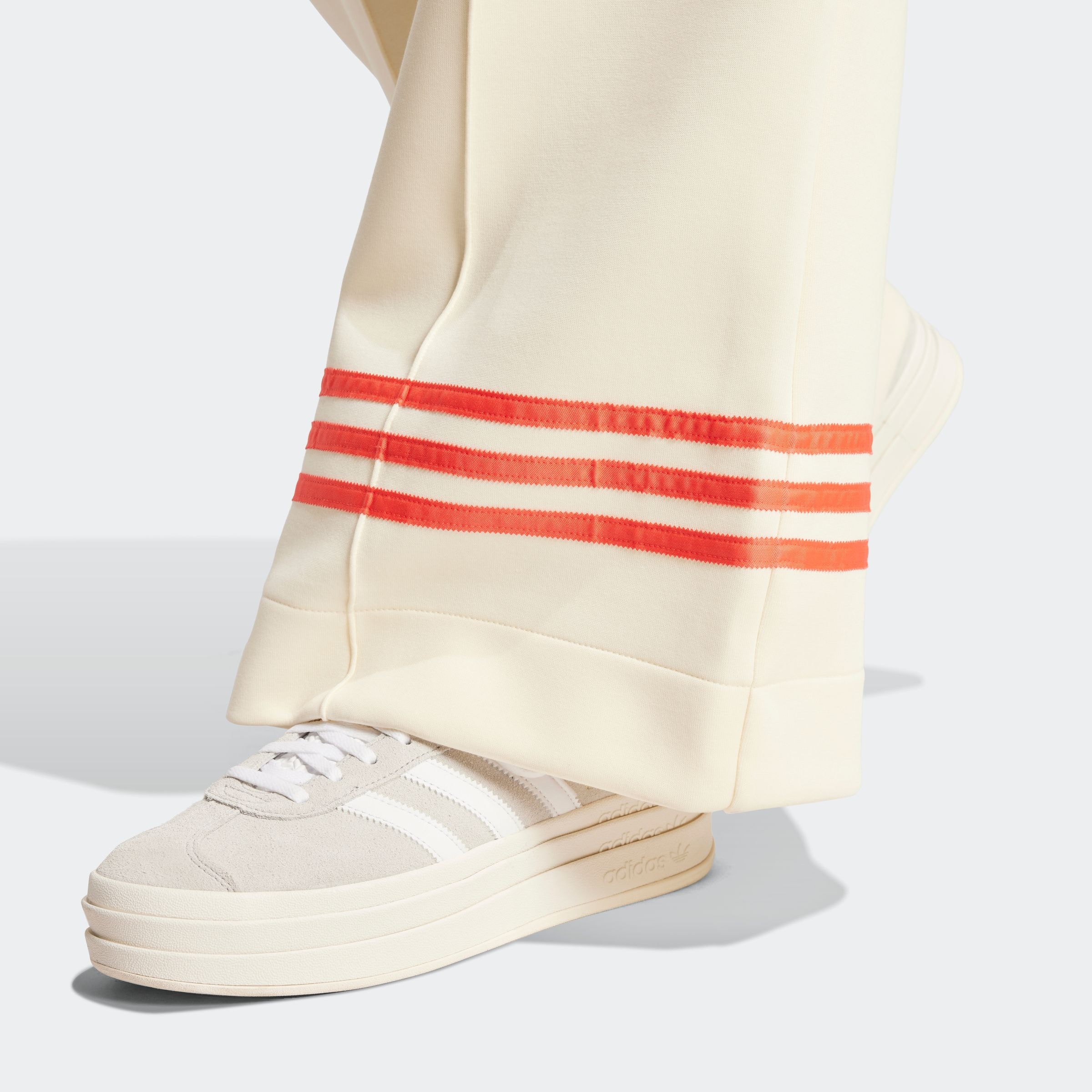 adidas Originals Sporthose »NEUCL TRACKPANT«, (1 tlg.)