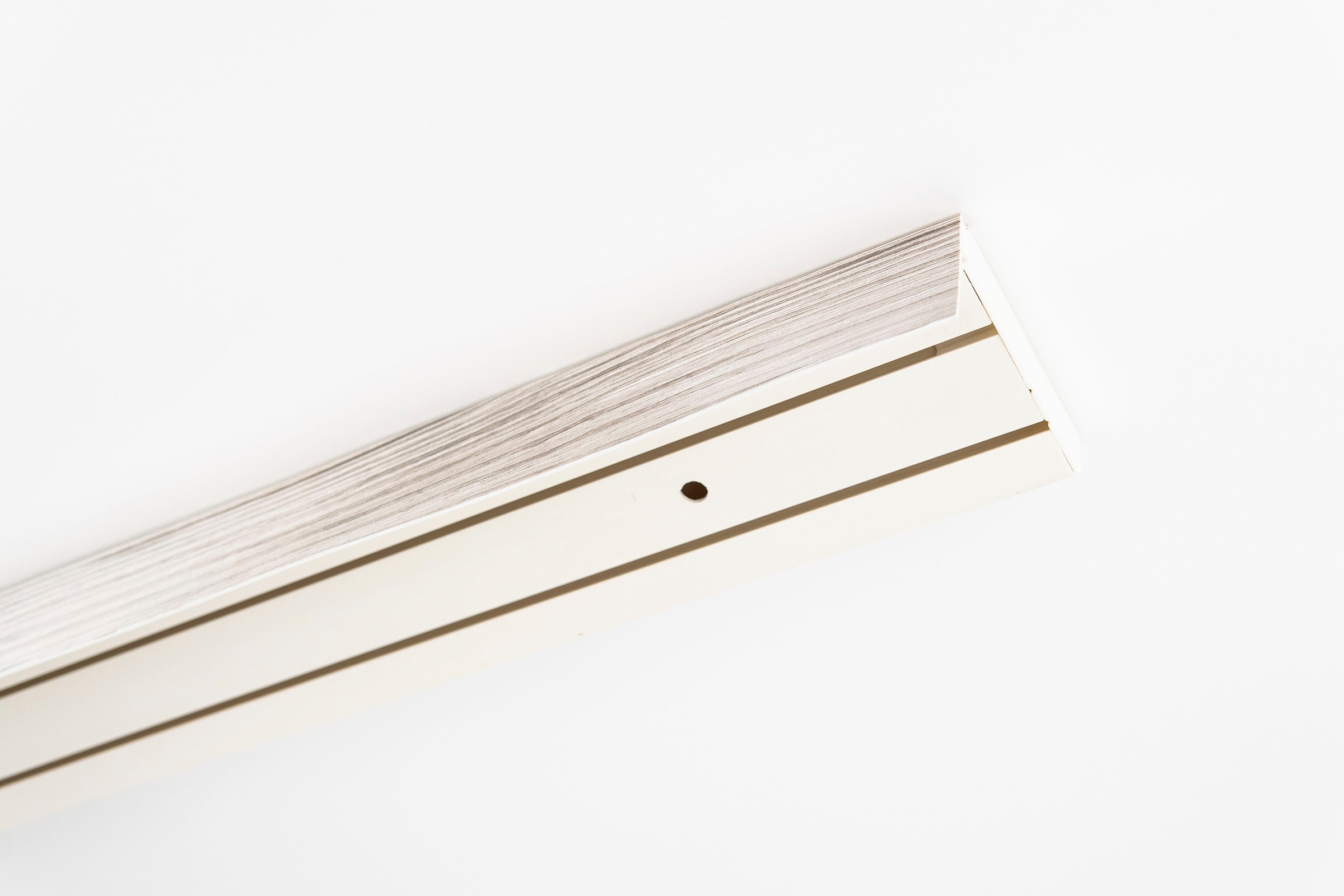 Gardinenschiene »Kunststoffschiene Blende«, mit schlicht GARESA OTTO online Wunschmaßlänge, einfache verlängerbar, läufig-läufig, Montage, Deckenmontage, 3 bei