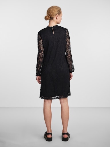 pieces Spitzenkleid »PCOLLINE LS LACE DRESS NOOS BC«