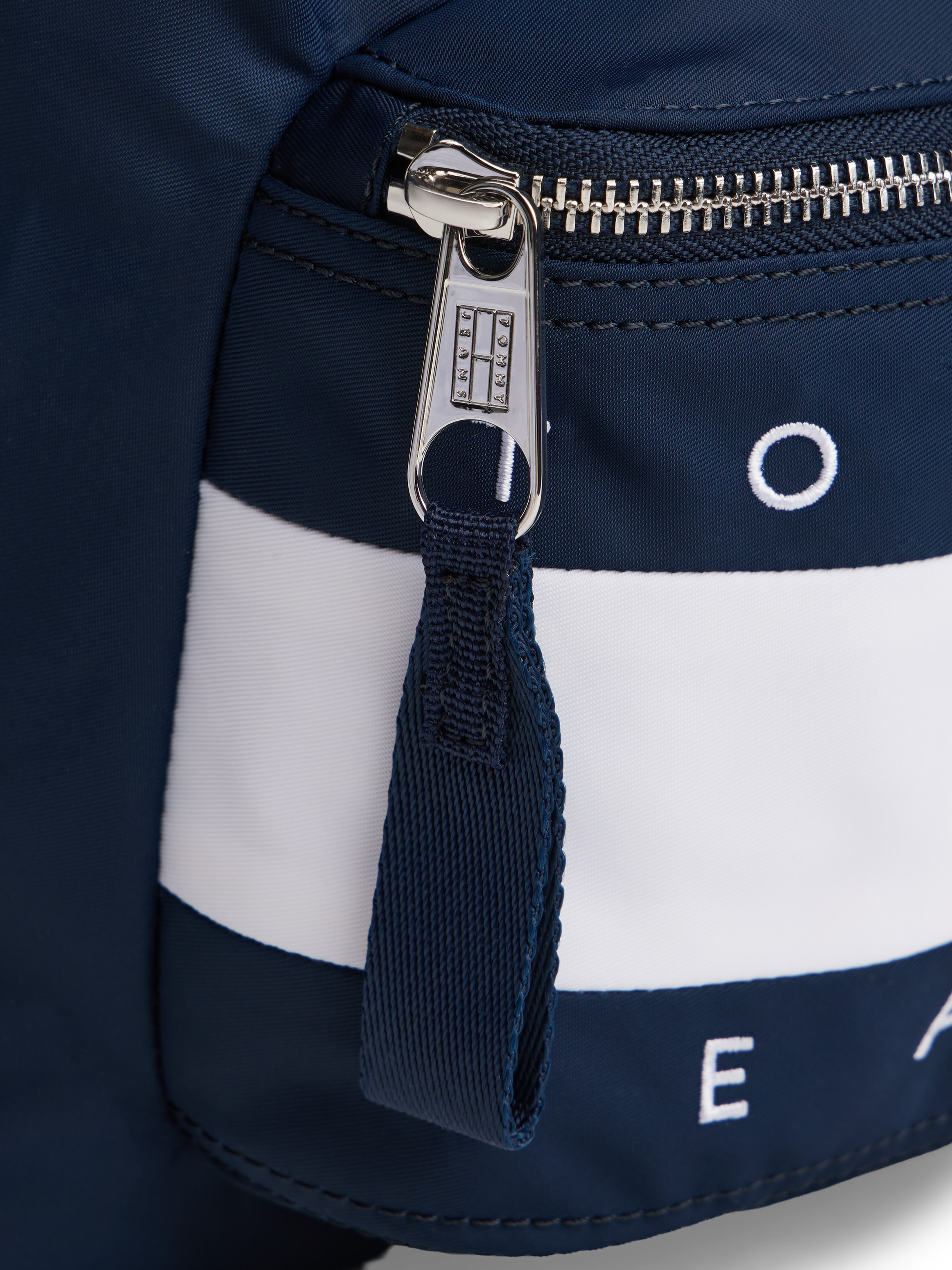 Tommy Jeans Freizeitrucksack »TJW ARCHIVE BACKPACK« , Reiserucksack, Travelbag mit Kordelzug