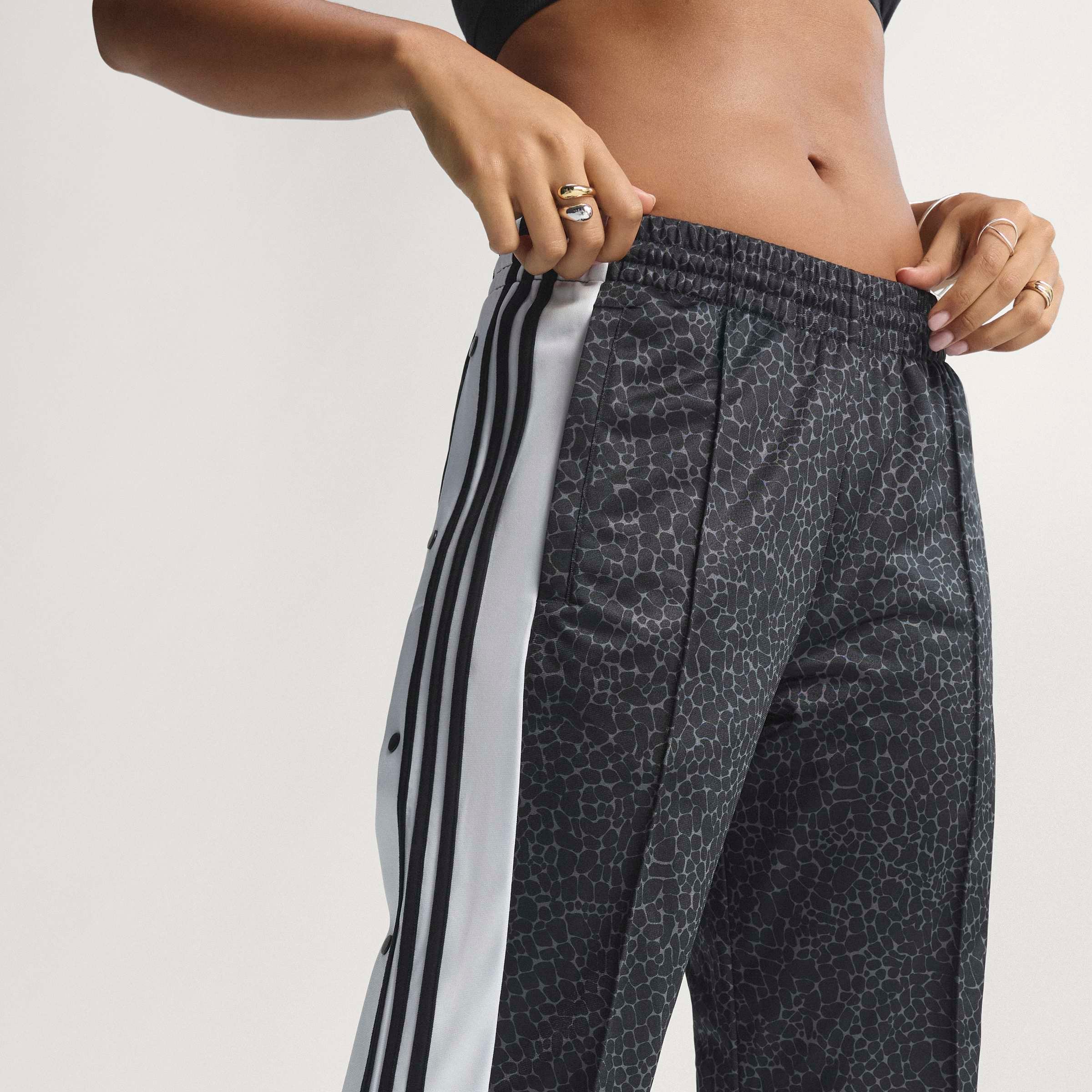 adidas Originals Sporthose »AOP ADI-BREAK«