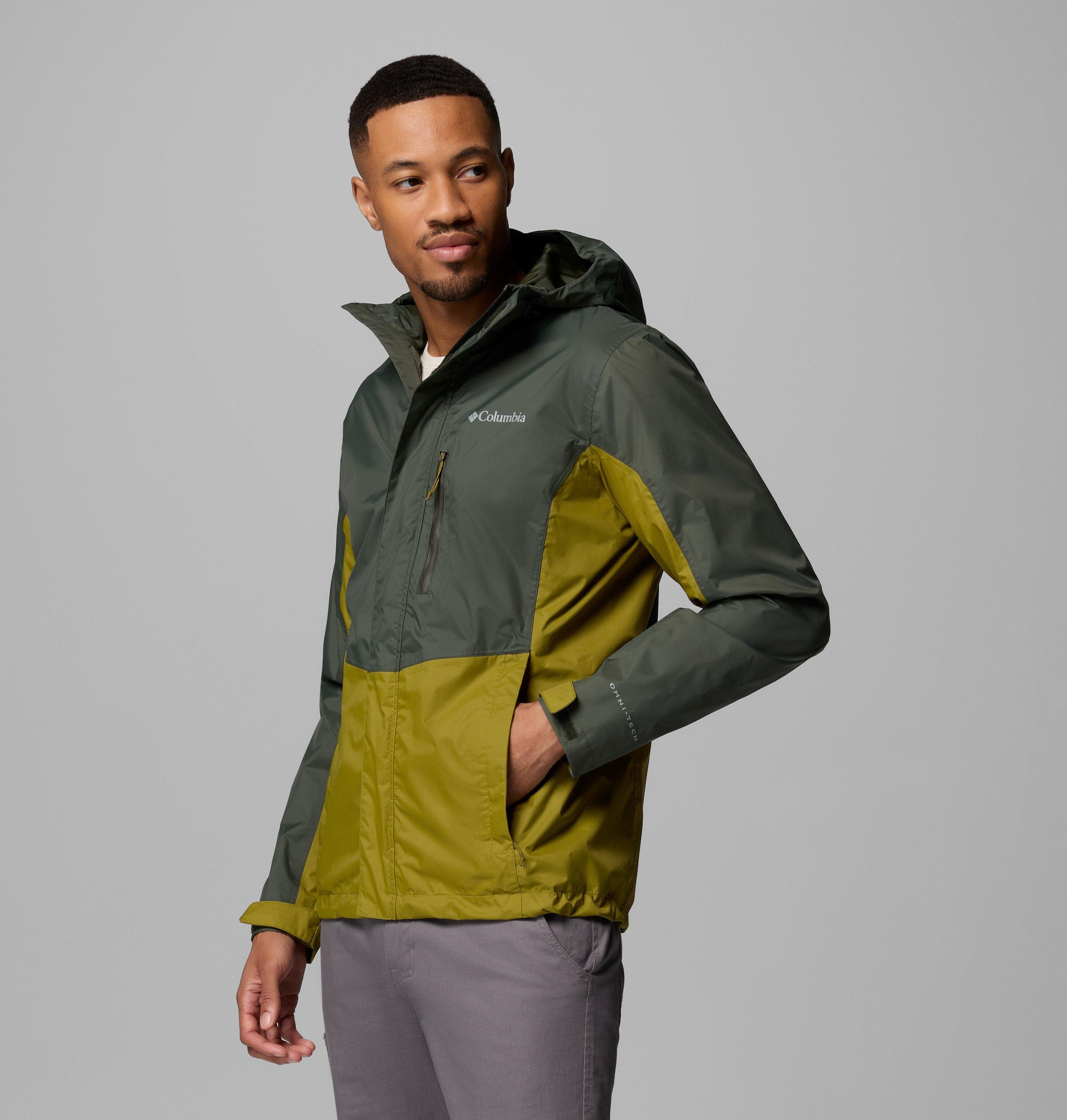 Columbia Regenjacke »Pouring Adventure III Jacket« sportliche Logostickerei, wasserdichtes und winddichtes Material