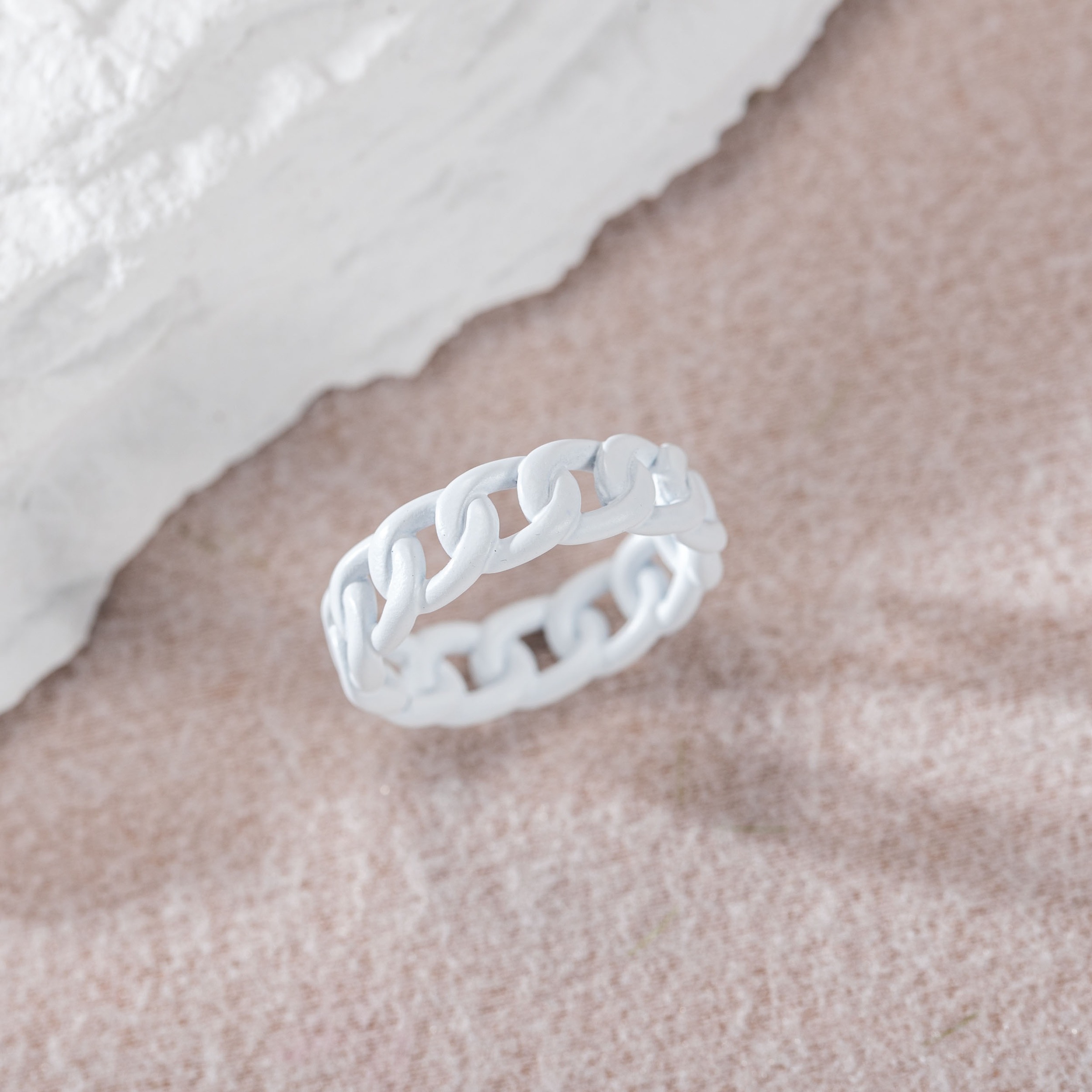 Firetti Fingerring »Schmuck Geschenk Edelstahl Ring Damenring Herrenring Panzerkette Color«