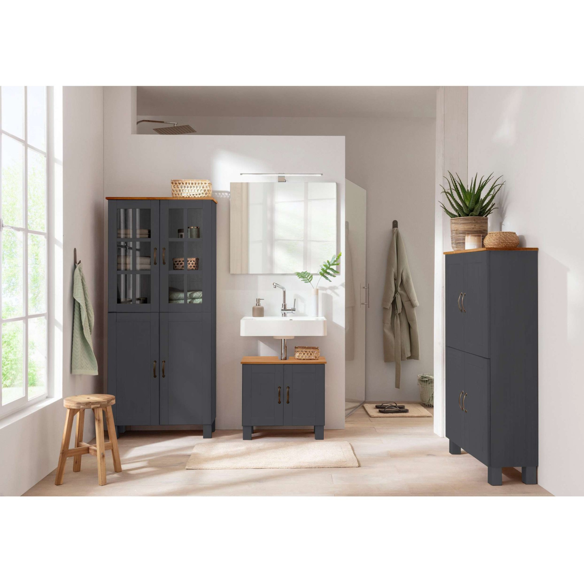Home affaire Waschbeckenunterschrank »Rodby«, FSC®-zertifiziertes Massivholz, Griffe Metall, Breite 60cm, Höhe 55cm