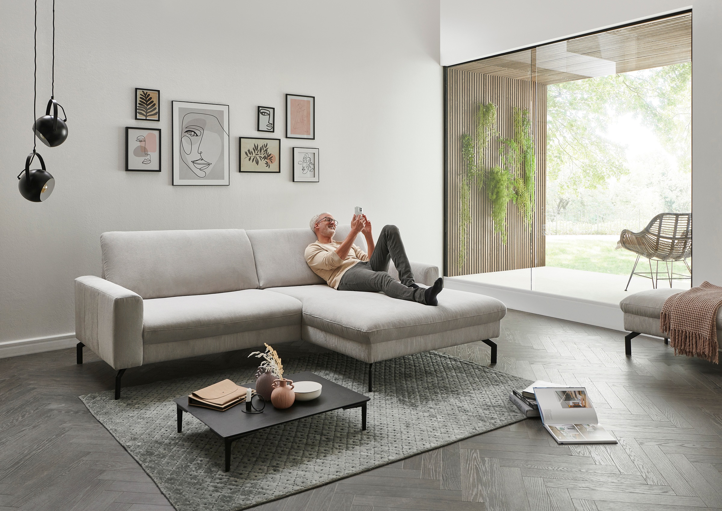 Die PlanBar Ecksofa wahlweise mit Kopfstützen und Sitztiefenverstellung