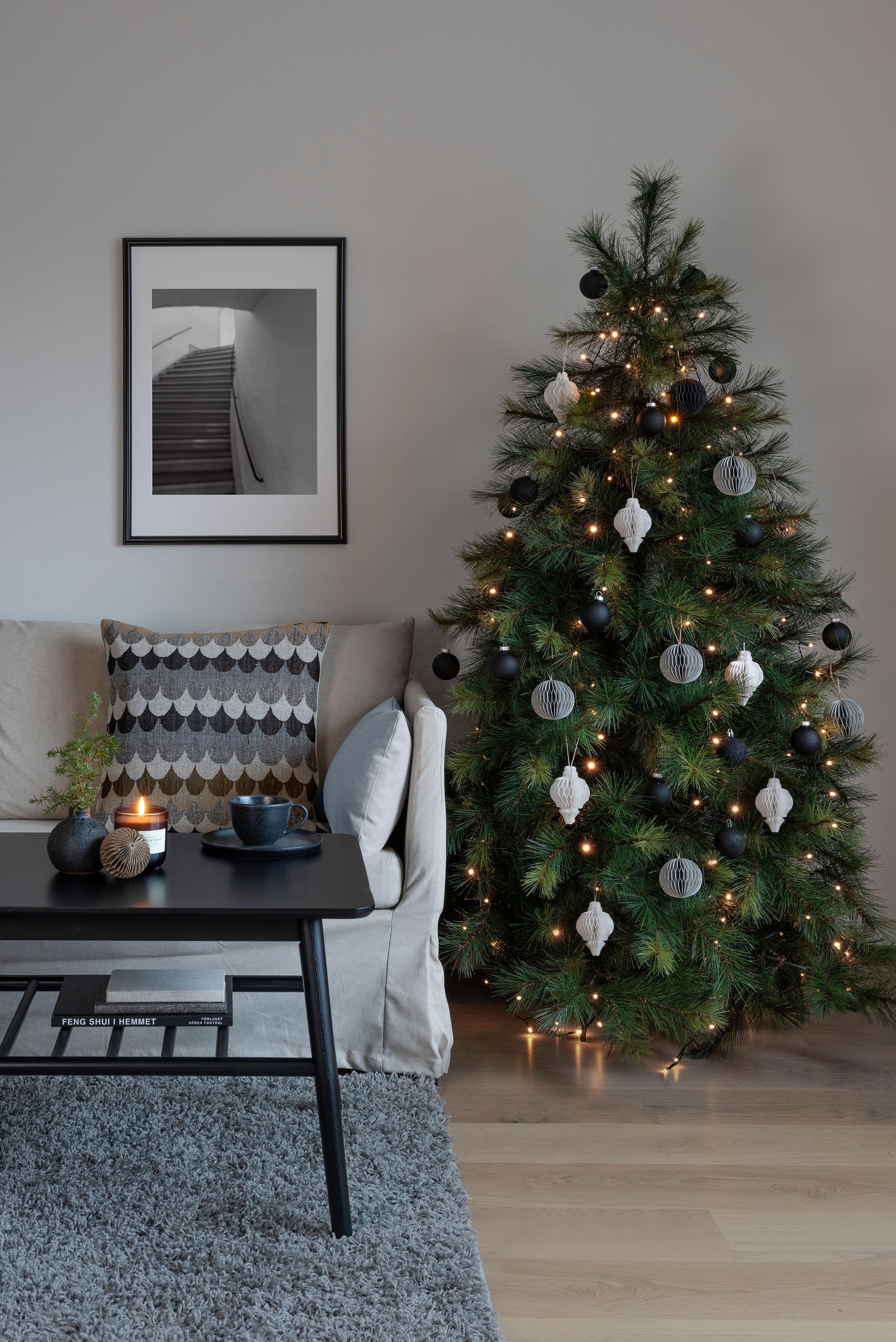 KONSTSMIDE LED-Baummantel, 250 St.-flammig, LED Lichterkette mit Ring Ø 11, 5 Stränge à 50 warm weiße Dioden, gefrostet