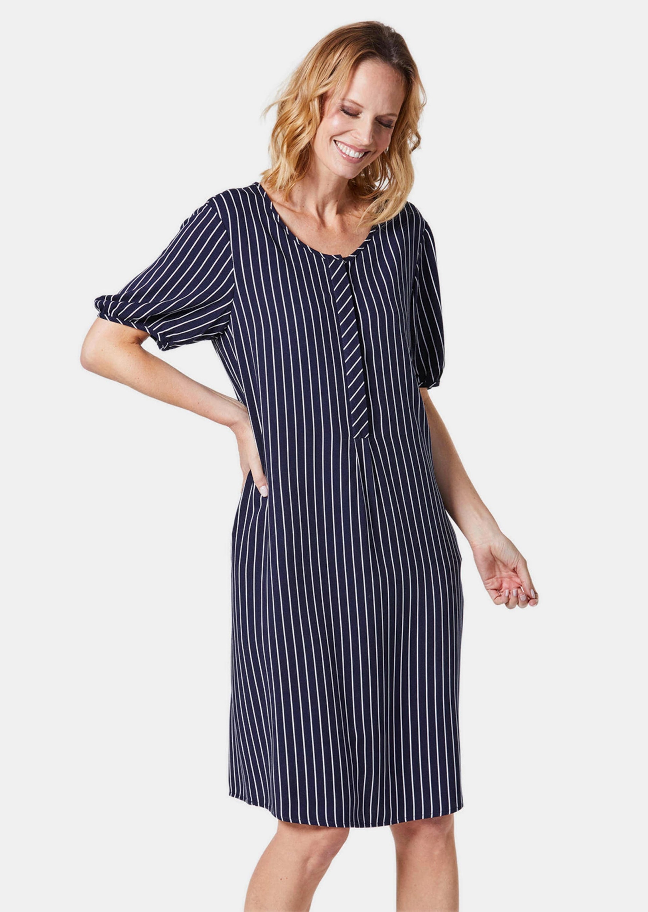 GOLDNER Sommerkleid »Kurzgröße Kleid in weich fallender Qualität«