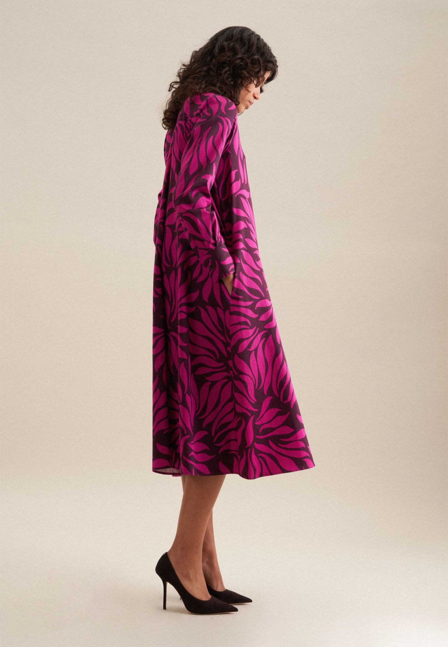 seidensticker Sommerkleid »Schwarze Rose«, Langarm Kragen Druck