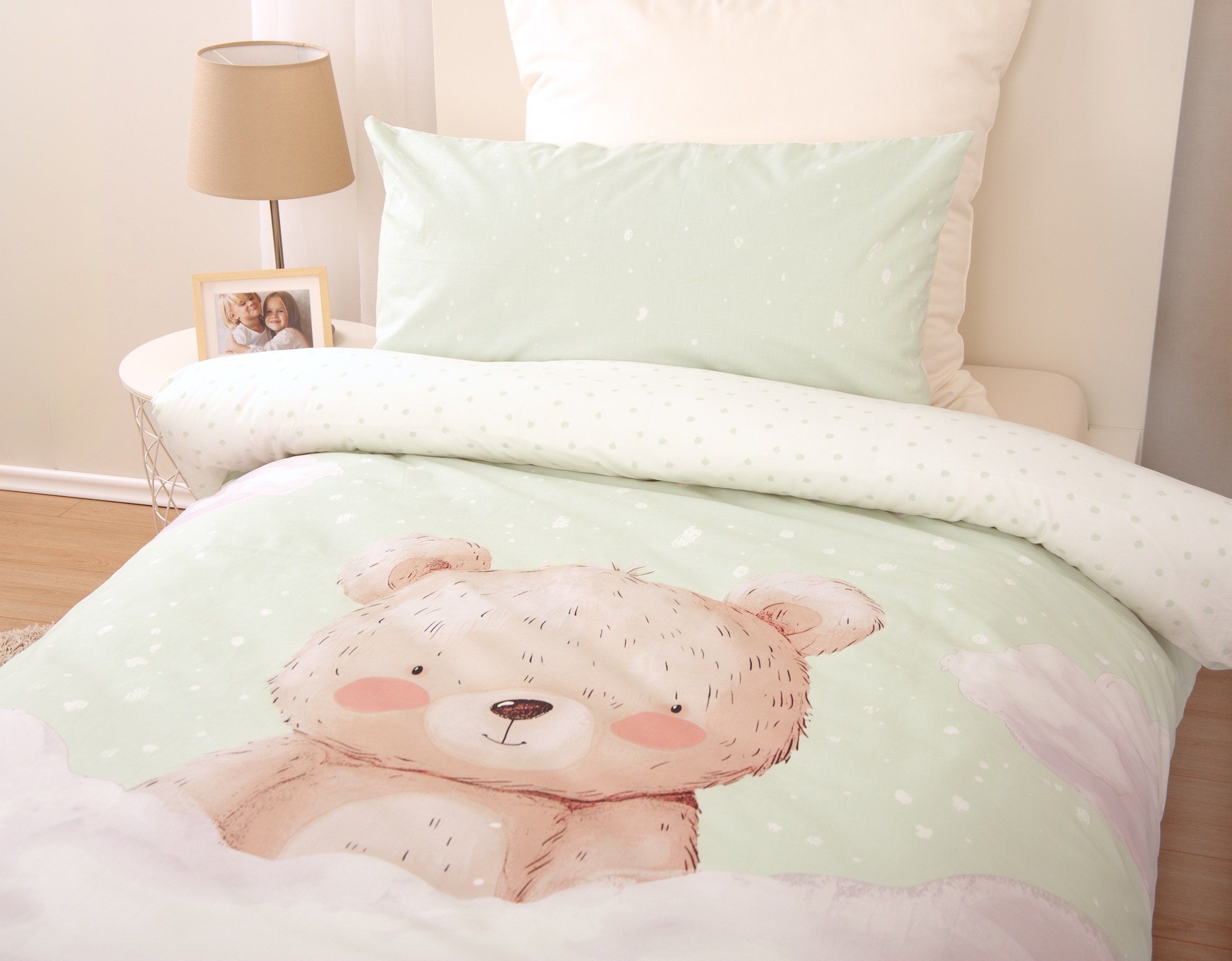Lüttenhütt Kinderbettwäsche »Kleiner Liebling in Gr. 100x135 und 135x200 cm«, aus Baumwolle, mit niedlichem Bärenmotiv & Schriftzug, Babybettwäsche