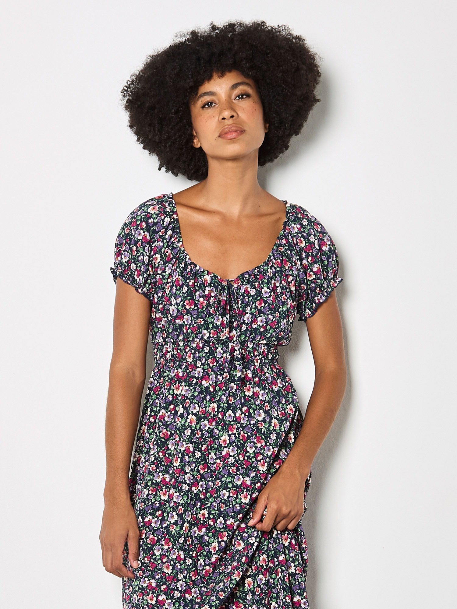 Apricot Midikleid »Midikleid« mit zierlichem Blumenmuster