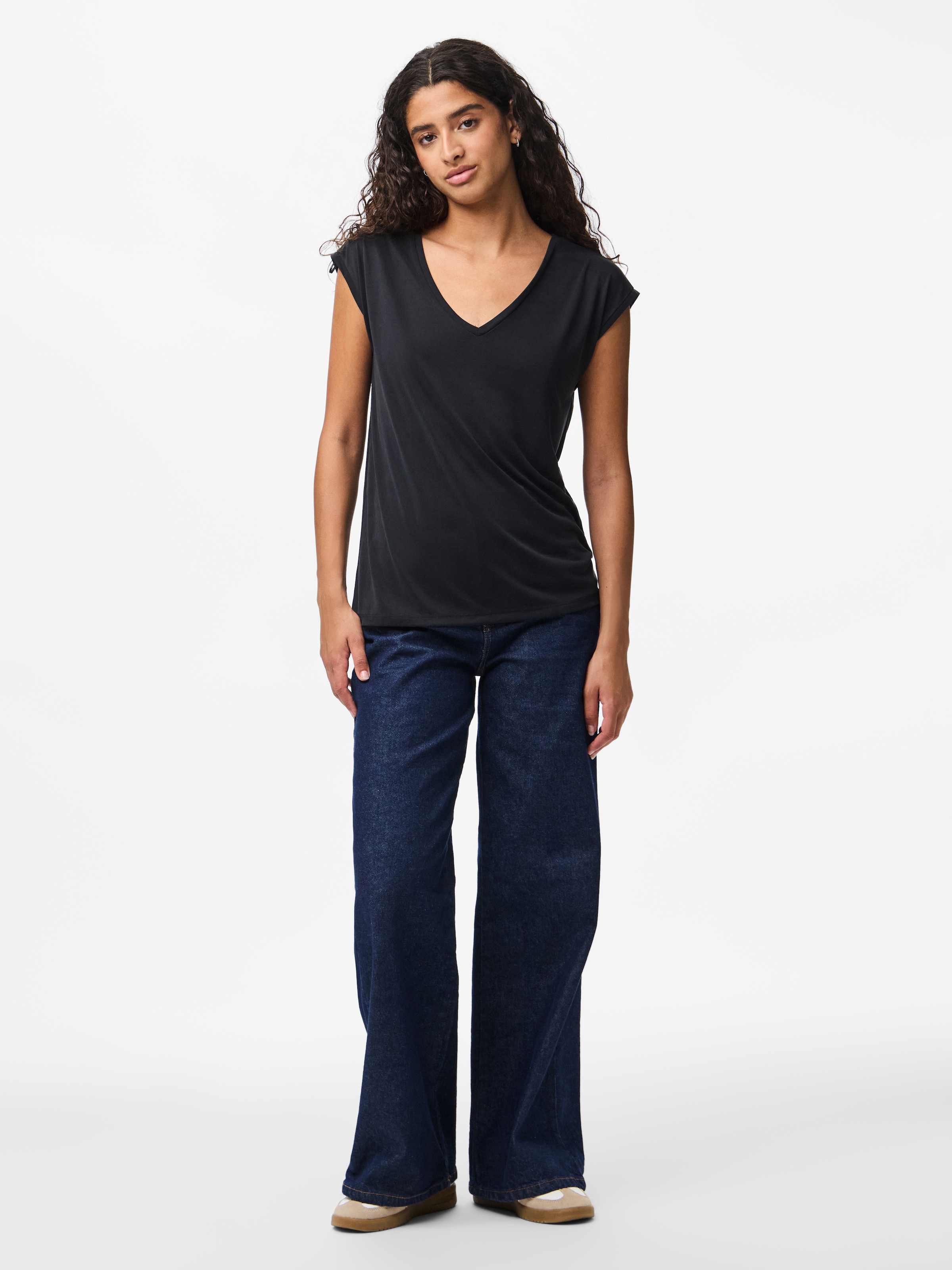 pieces Kurzarmshirt »PCKAMALA TEE NOOS BC« Materialmix, regular fit