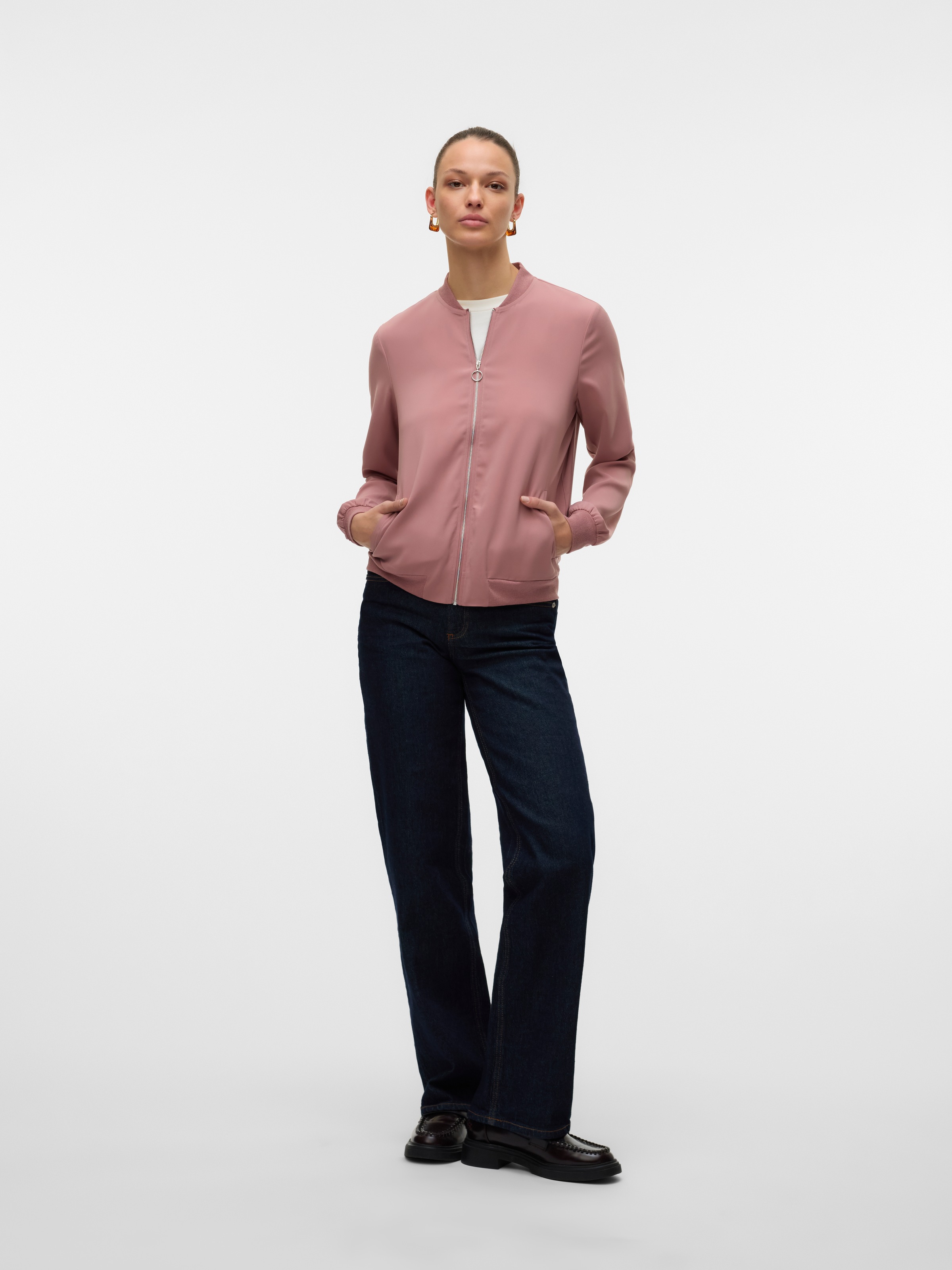 Vero Moda Bomberjacke »VMCOCO L/S BOMBER«, in modisch kurzer Form