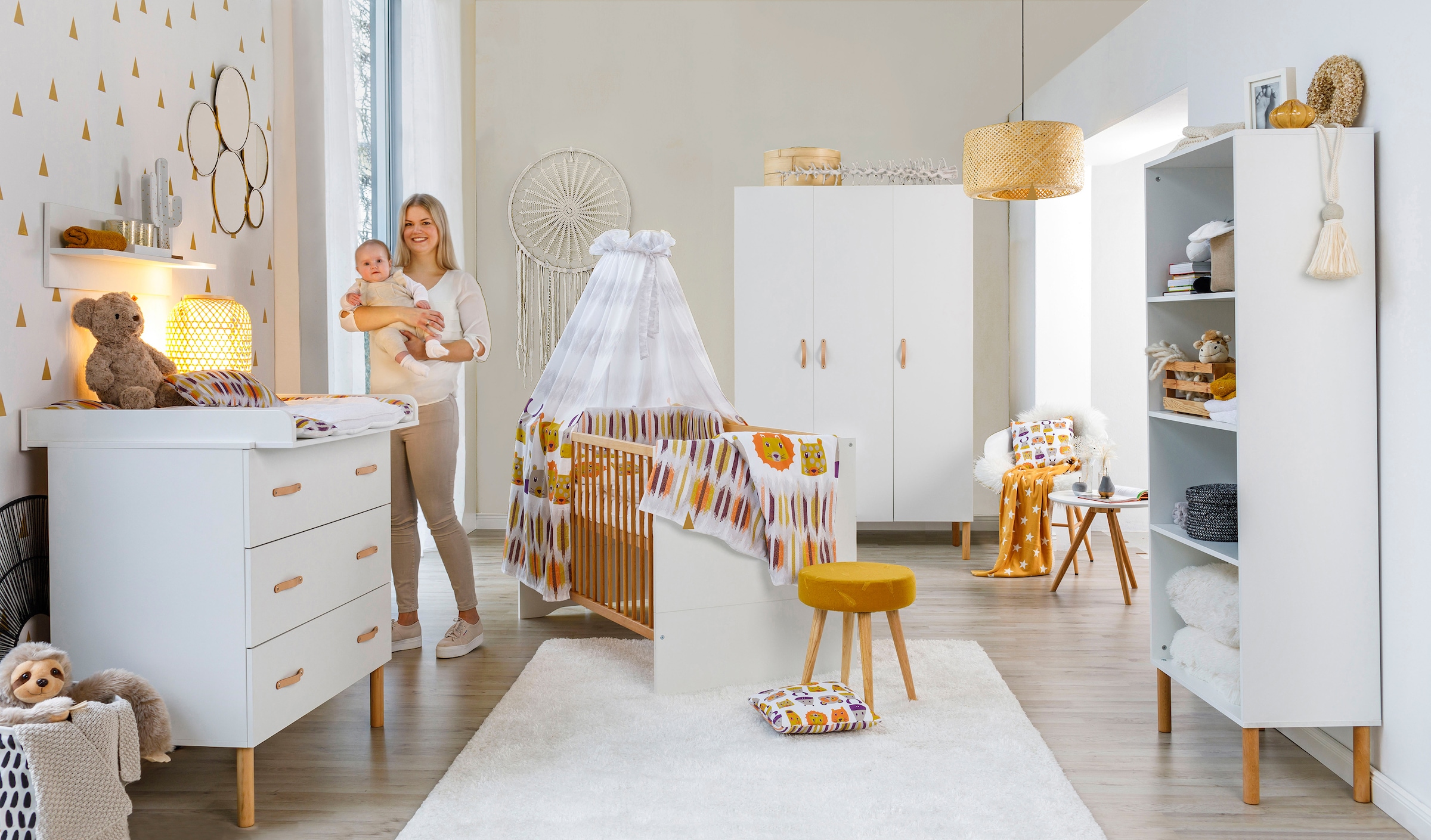 Schardt Babymöbel-Set »Camiel White«, (Spar-Set, 2 St., Kinderbett, Wickelkommode), Made in Germany; mit Kinderbett und Wickelkommode
