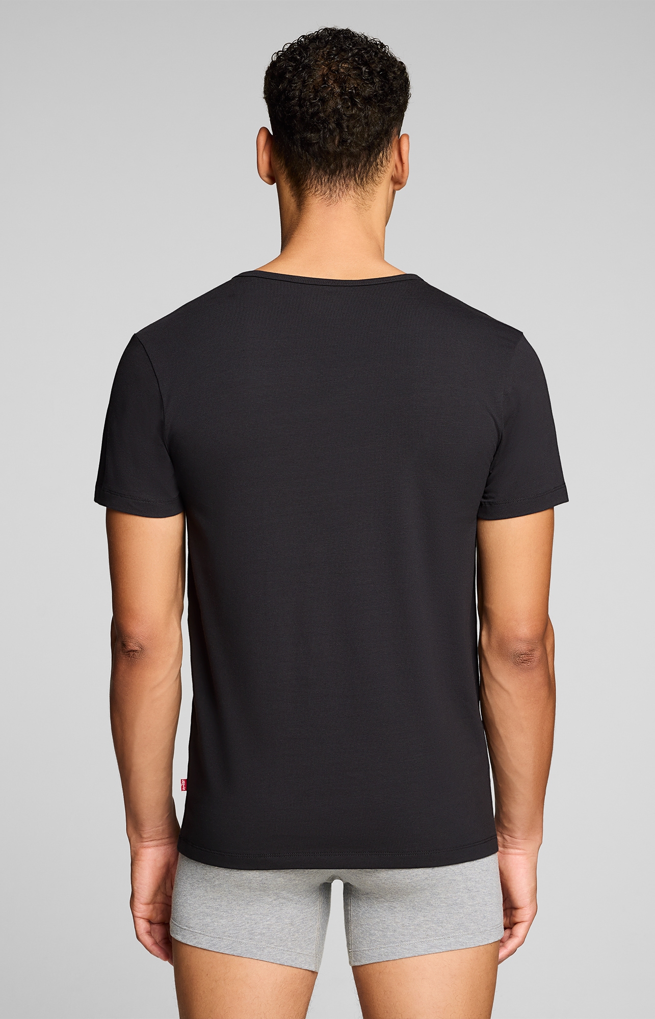 Levi's® T-Shirt »LEVIS MEN V-NECK« 2er Pack,  mit V-Ausschnitt und kurzen Ärmeln