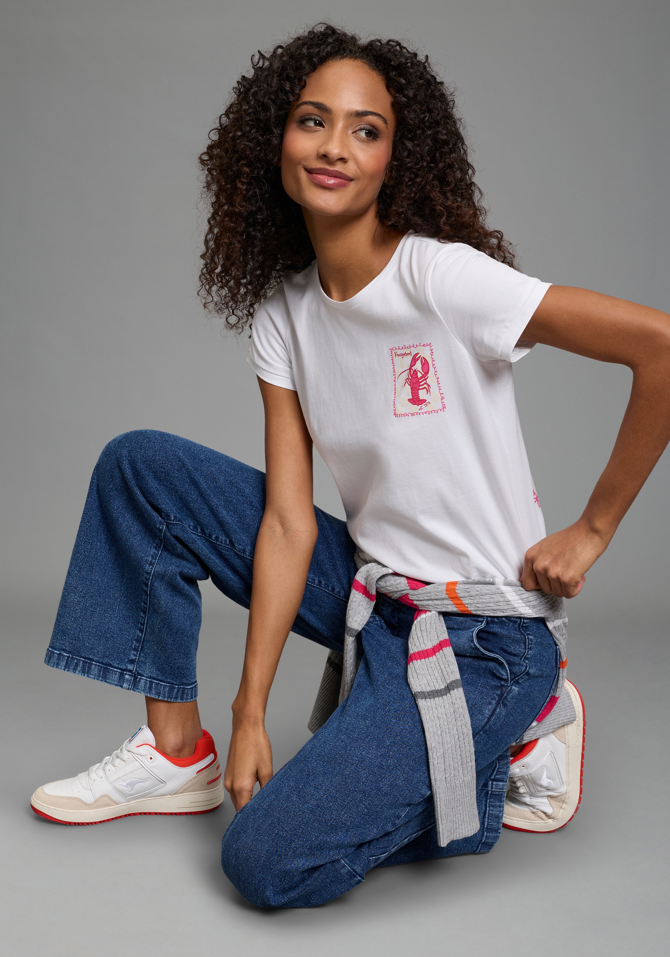 KangaROOS T-Shirt schmaler Schnitt, Kurzarm, mit Rundhalsausschnitt