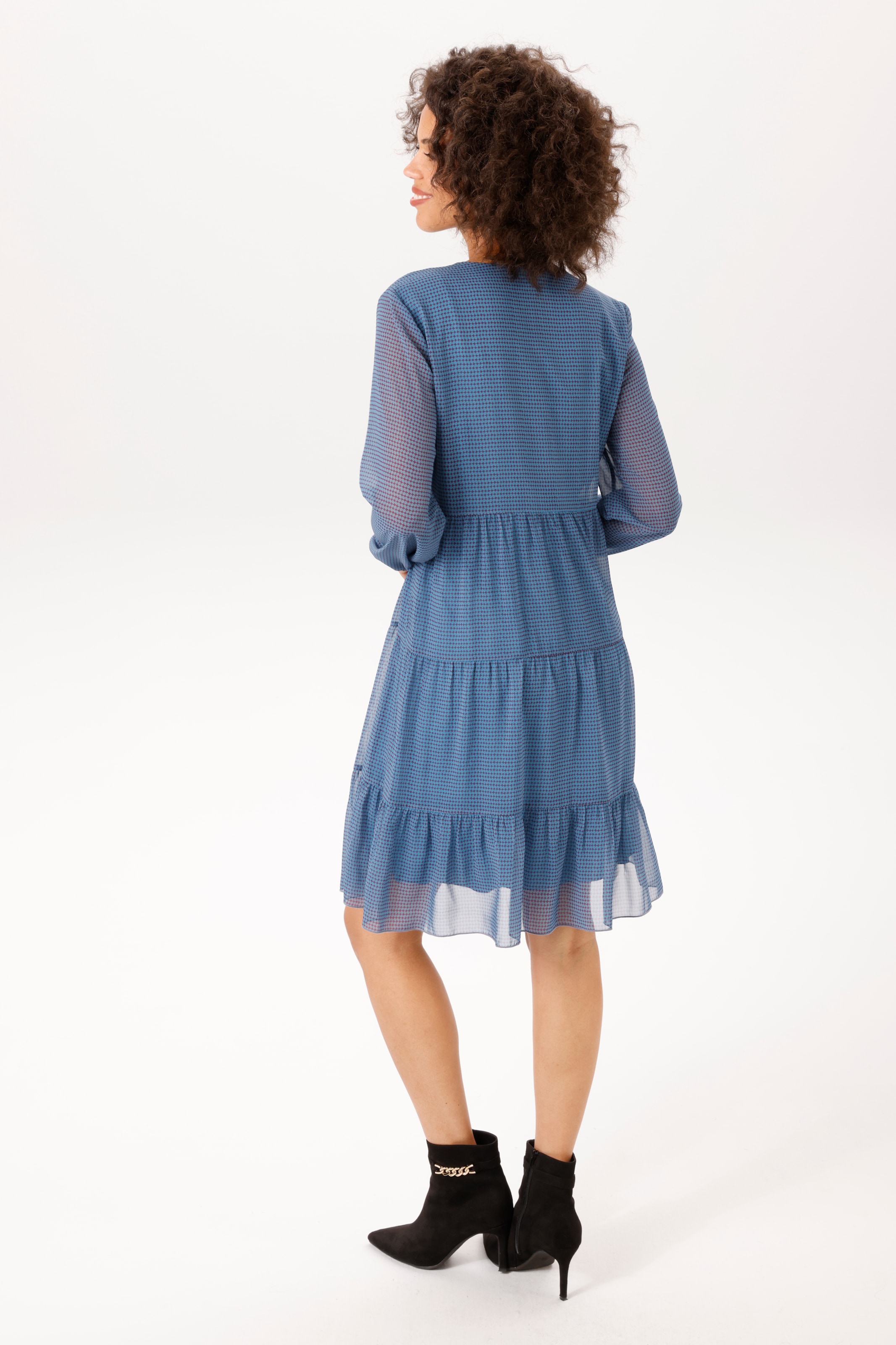 Aniston CASUAL Tunikakleid mit trendfarbenem, grafischen Druck - NEUE KOLLEKTION