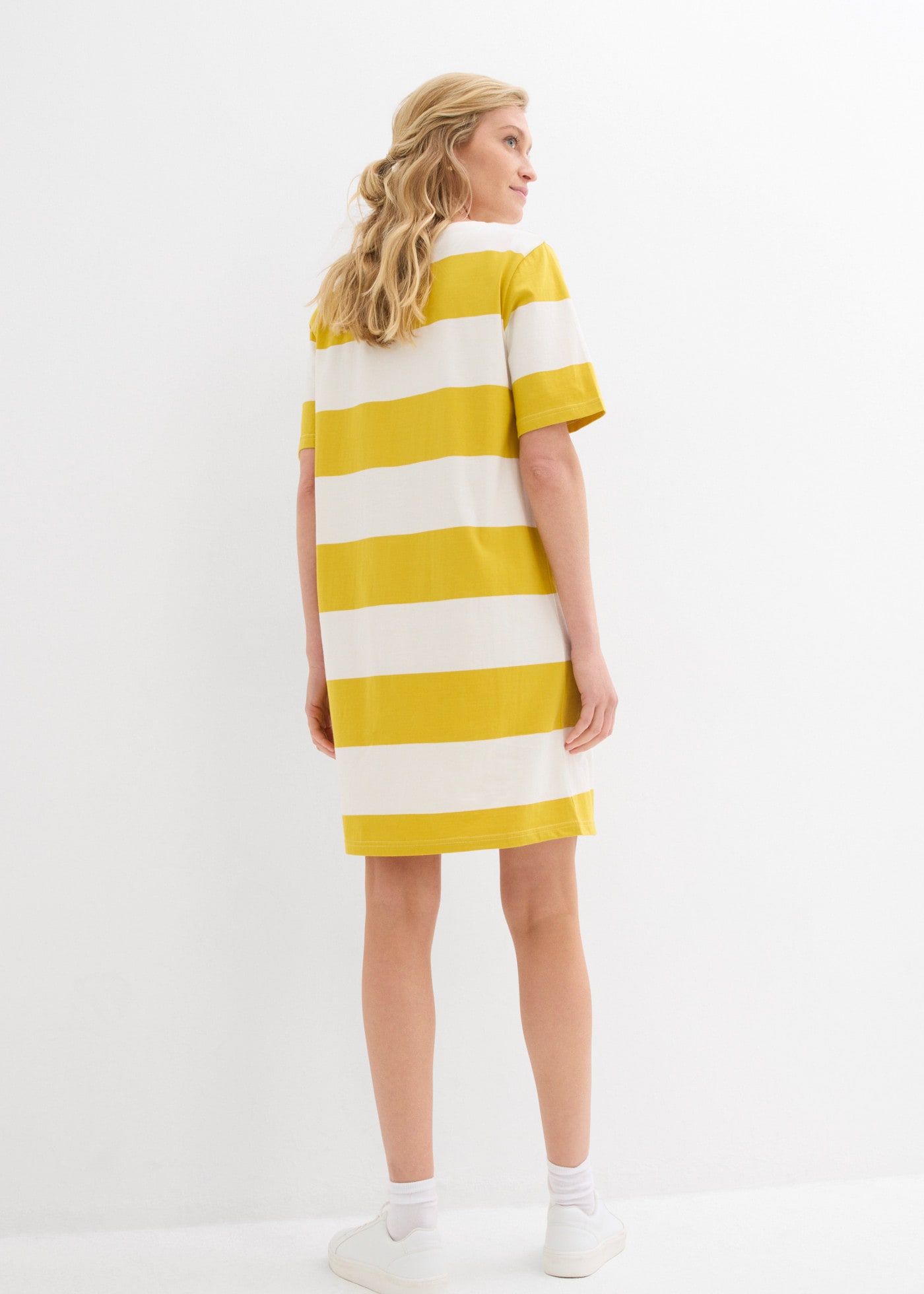 bonprix Jerseykleid Oversize-Passform, aus Baumwolle, Kurzarm-Design, Boxykleid