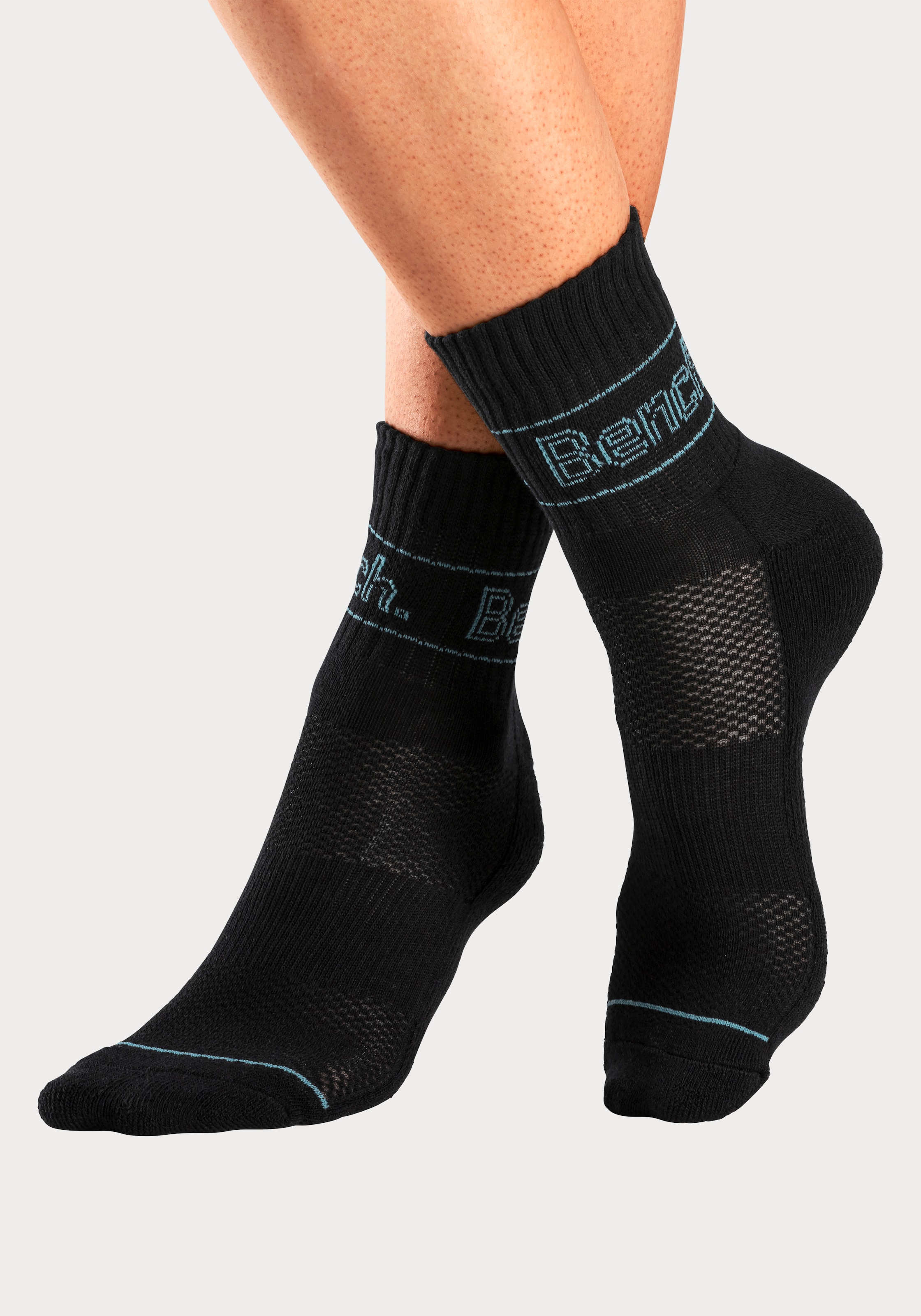 Bench. Tennissocken, (Packung, 5 Paar), mit atmungsaktiver Pikee Lüftungsstruktur