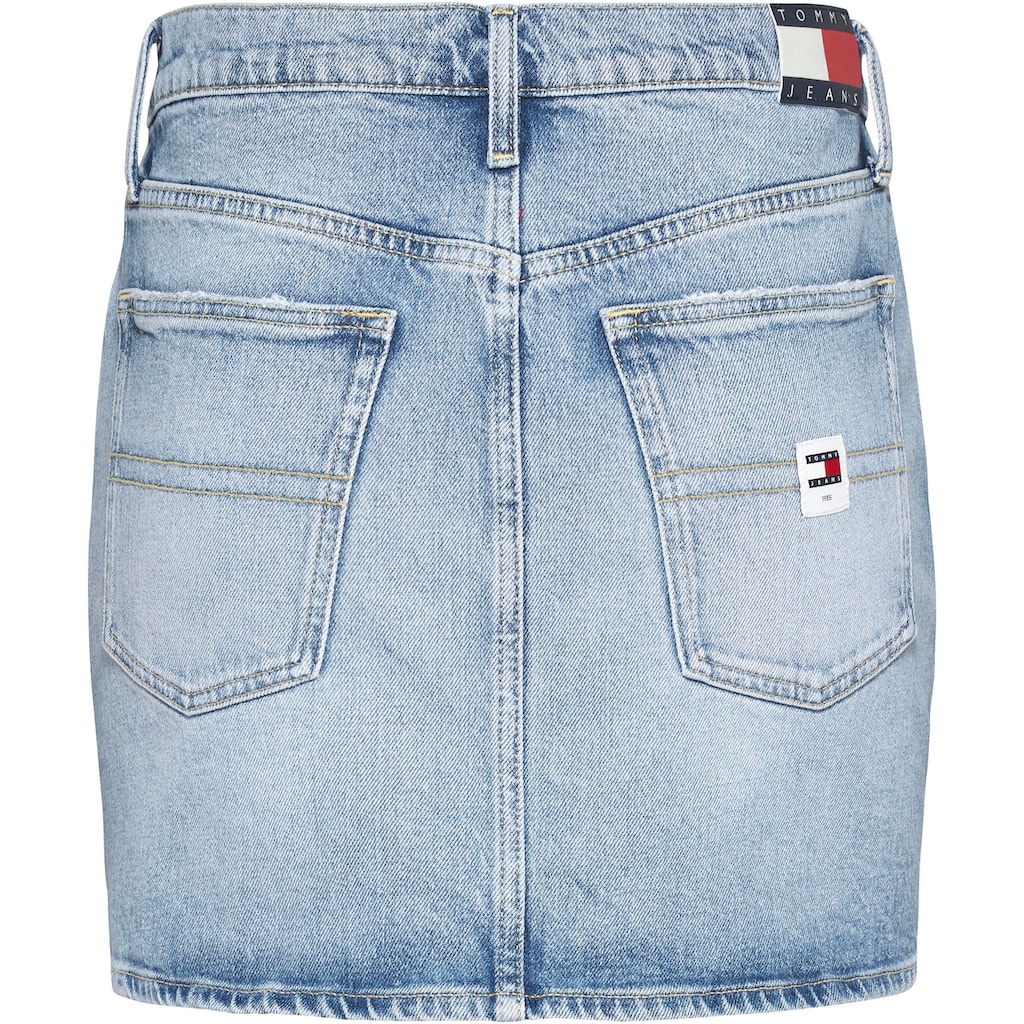 Tommy Jeans Jeansrock »IZZIE MR MN SKIRT AH6114«, Webrock mit Ledermarkenlabel