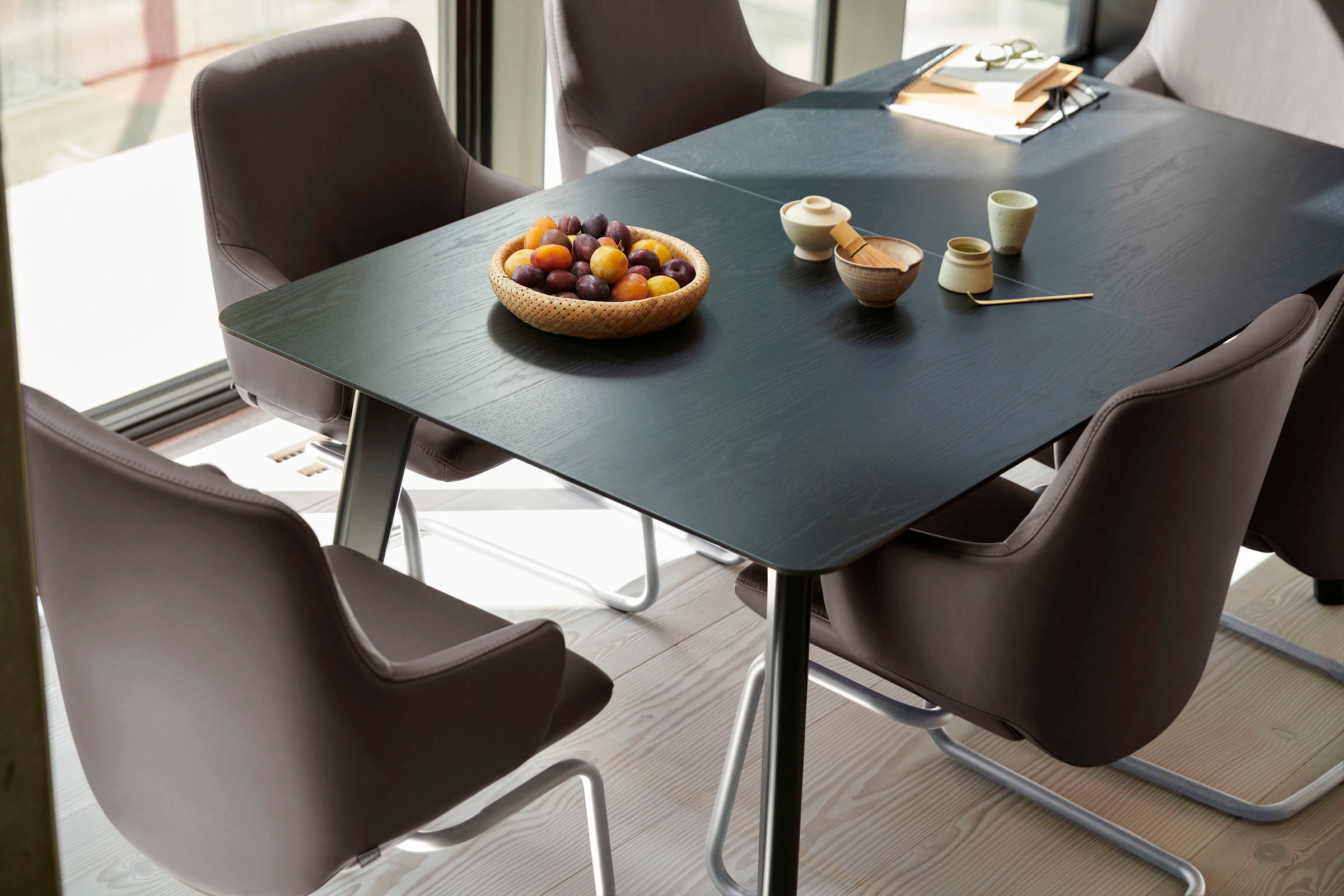 Stressless® Polsterstuhl »Laurel«, Leder BATICK, Low Back mit Armlehne, Größe L, mit Beinen aus Stahl in Schwarz matt