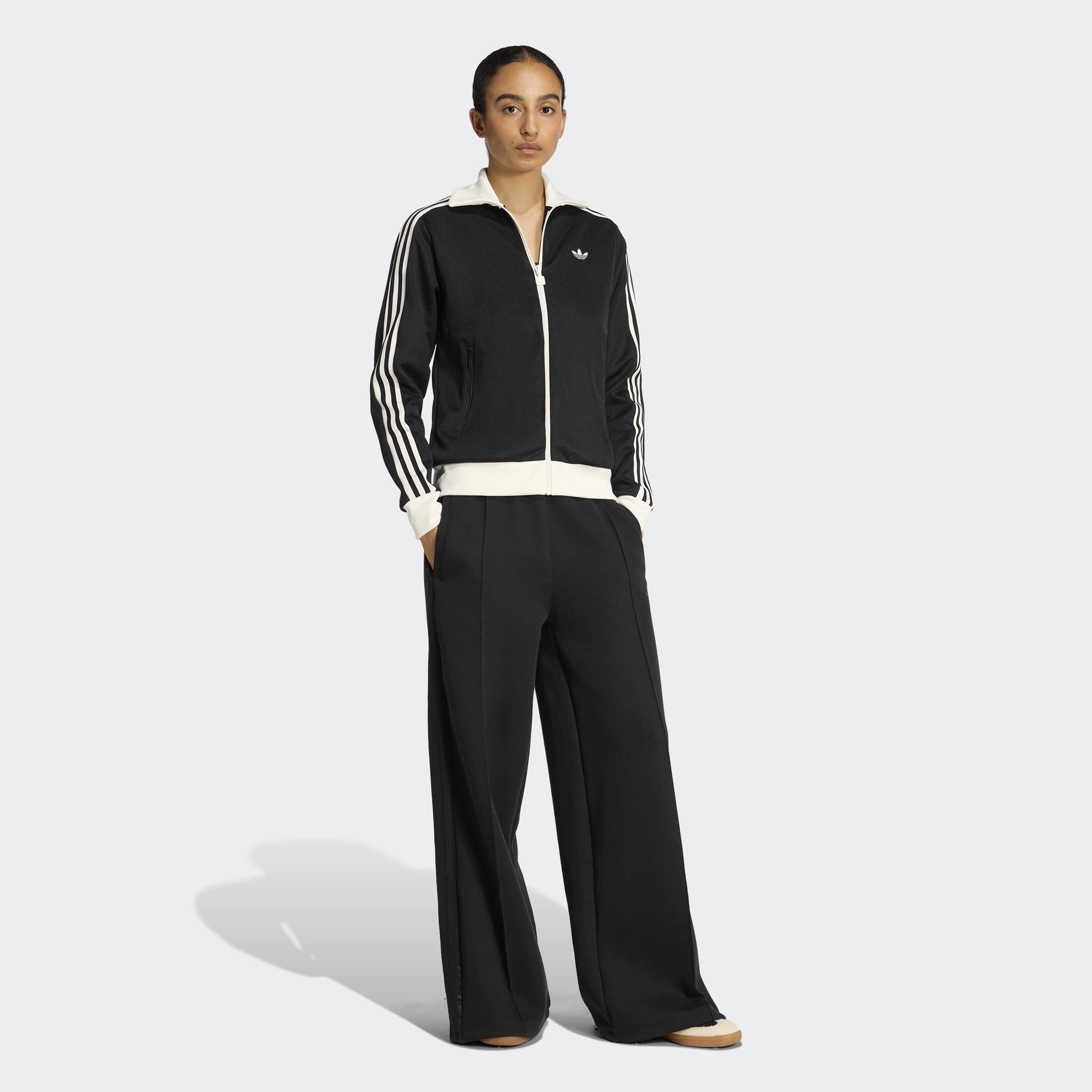 adidas Originals Trainingsjacke »CLASSIC TRACK« Reguläre Passform