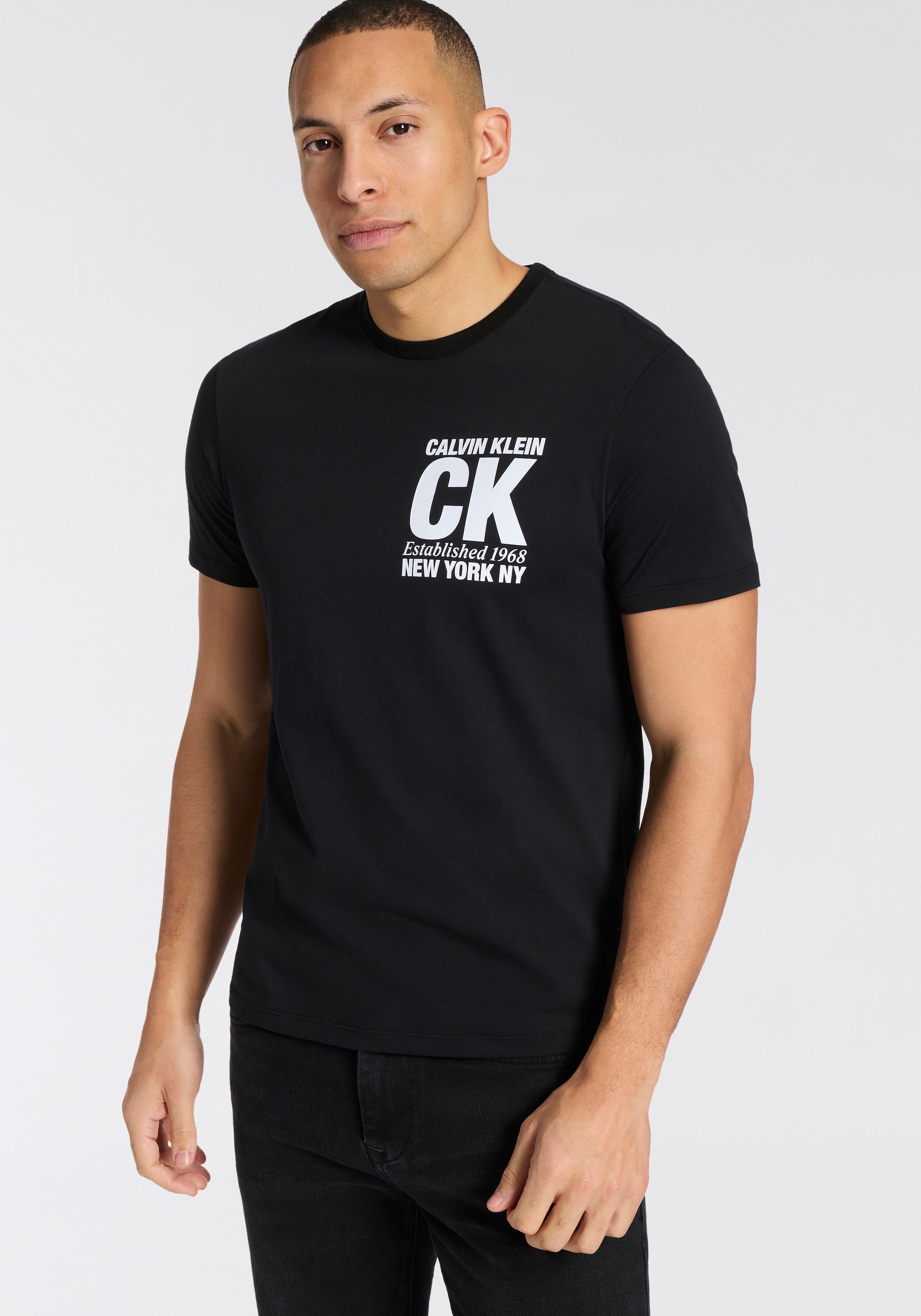 Calvin Klein T-Shirt