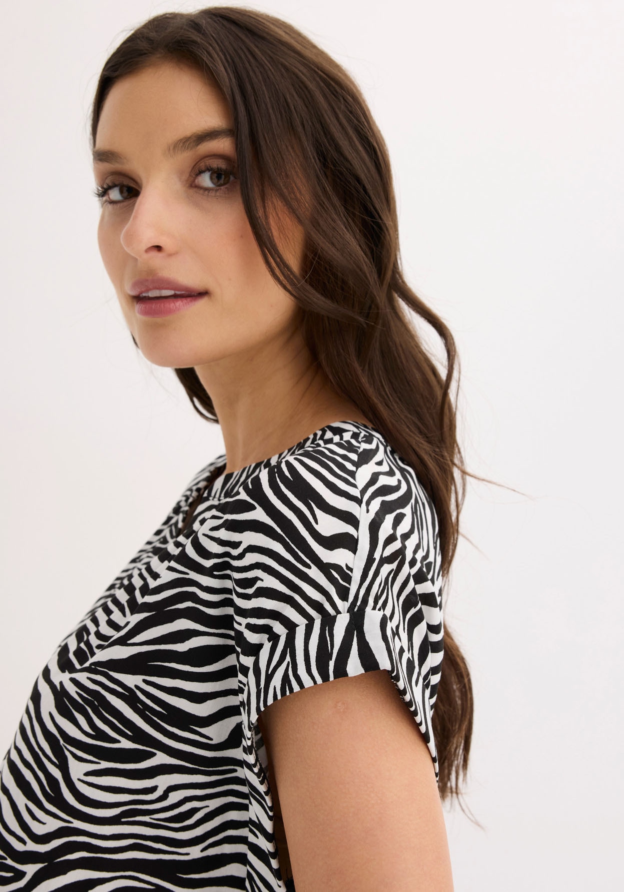 bonprix Tunika eleganter Look, Kurzarm-Design, Regular Fit, mit Henley-Kragen