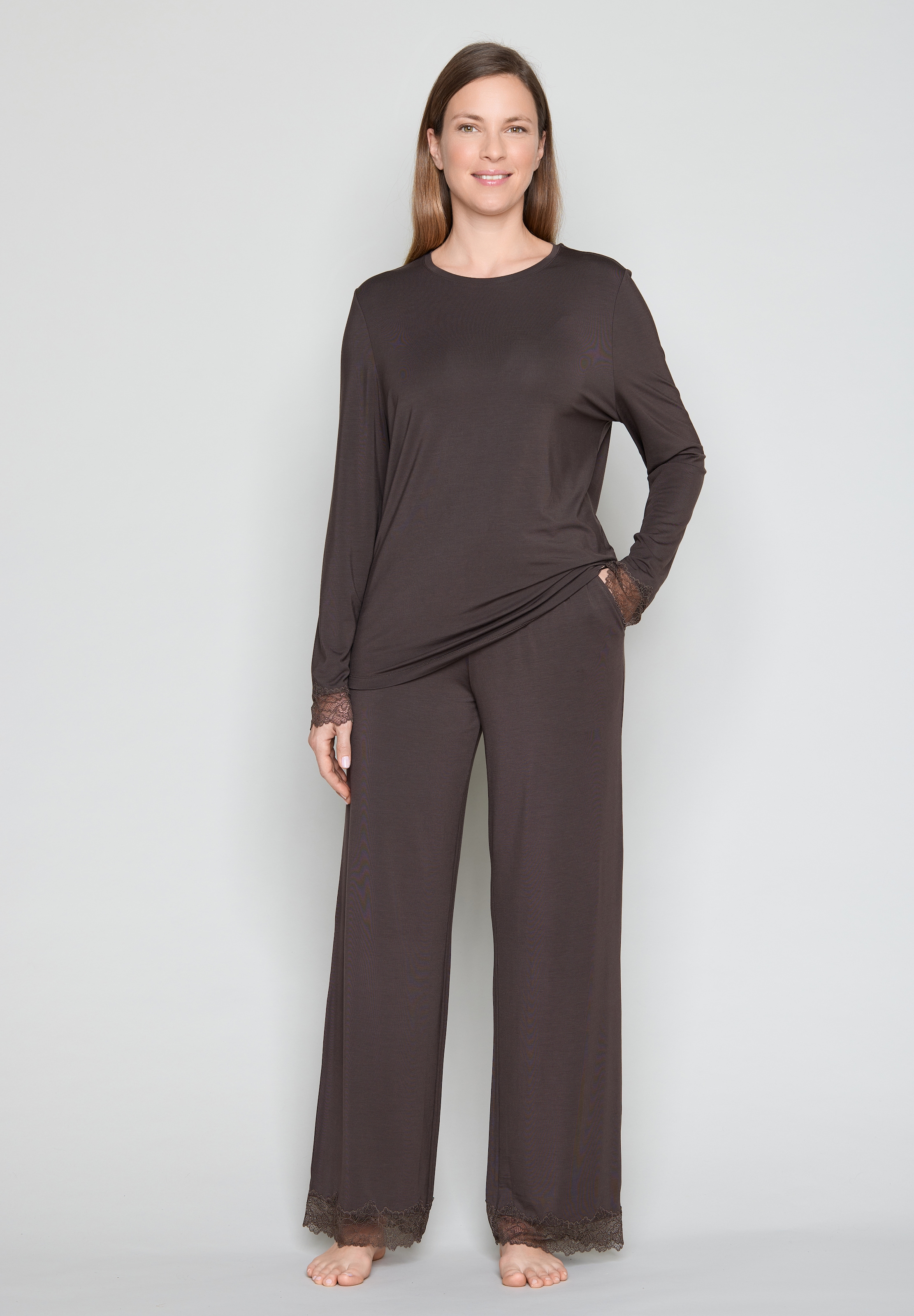 JOOP! Pyjamahose  bequeme Passform, für Homewear, mit Spitzendetails
