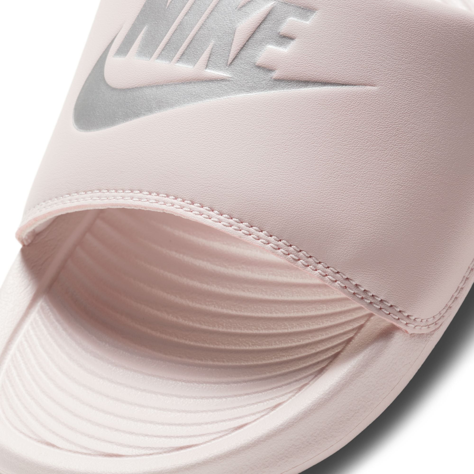 Nike Sportswear Sneaker »Victori One«