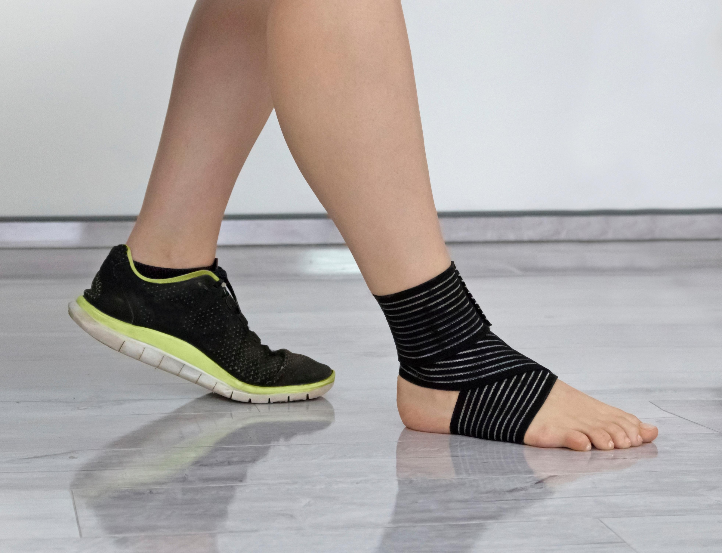 Hydas Stützbandage »Universal-Gelenkbandage, Doppelpack - Stützt die Gelenke und Bänder«, Ideal für Knie, Knöchel, Ellenbogen oder Handgelenk