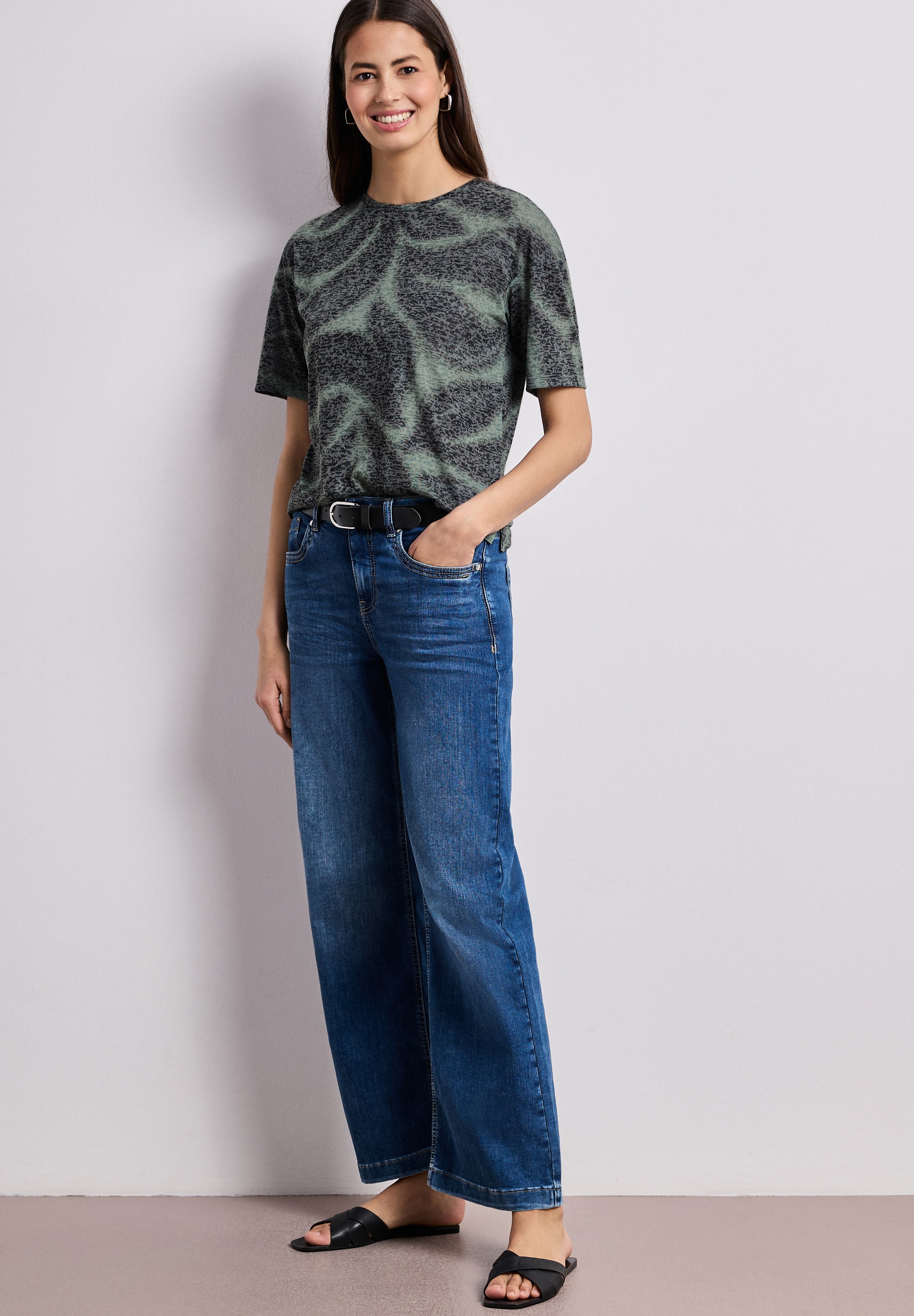 STREET ONE Kurzarmshirt Sommershirt im Ausbrenner-und Leo-Look