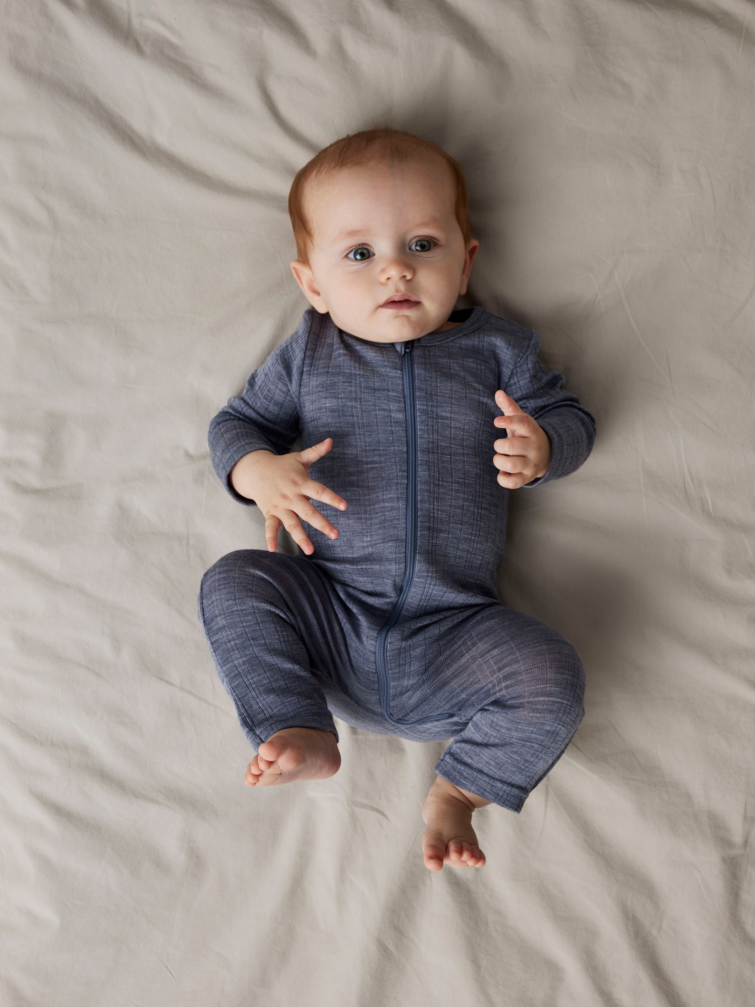 Name It Schlafanzug »NBMWANG WOOL NEEDLE NIGHTSUIT SOLID NOOS«, aus reiner Merinowolle