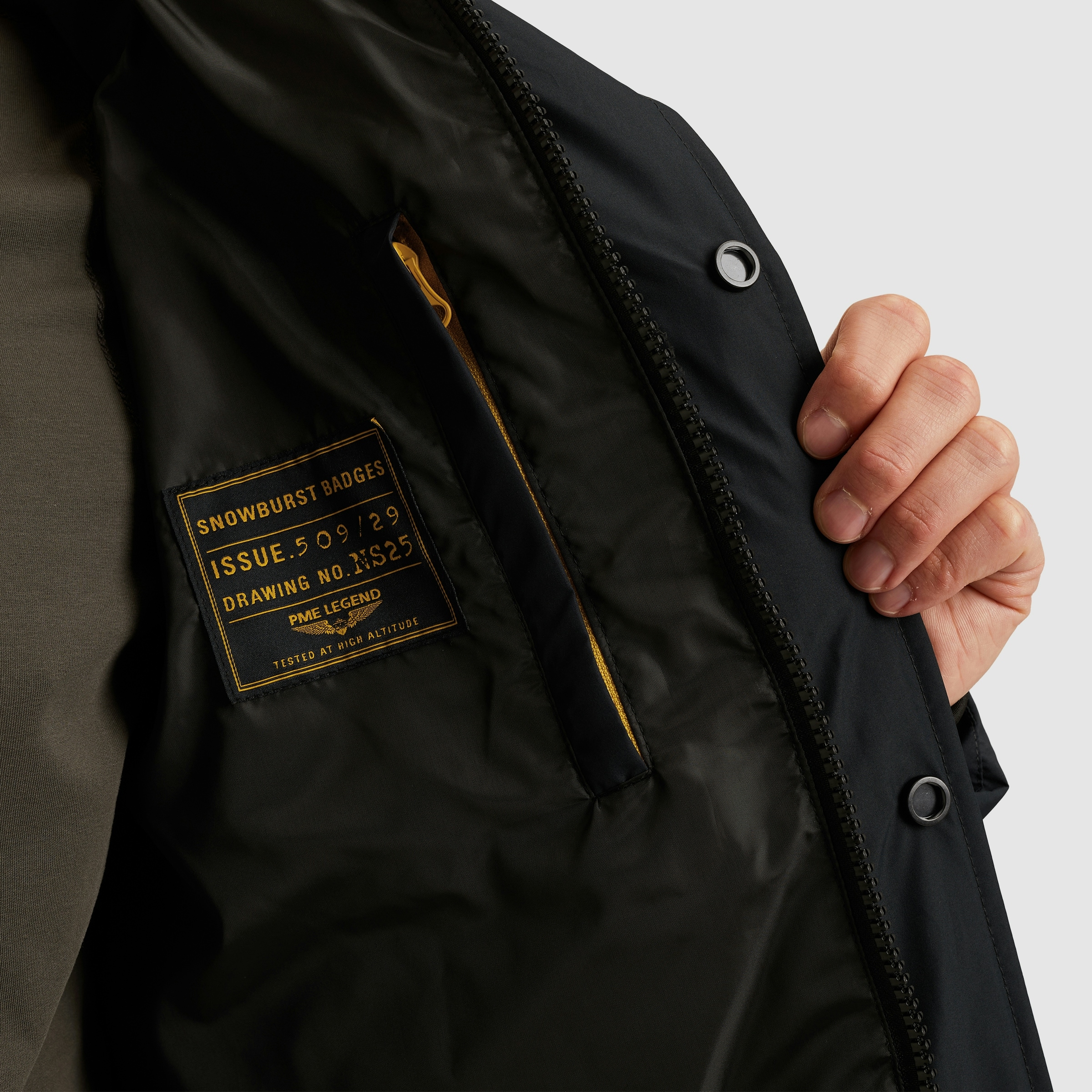 PME LEGEND Steppjacke mit Kapuze mit Kapuze und Logo-Badges