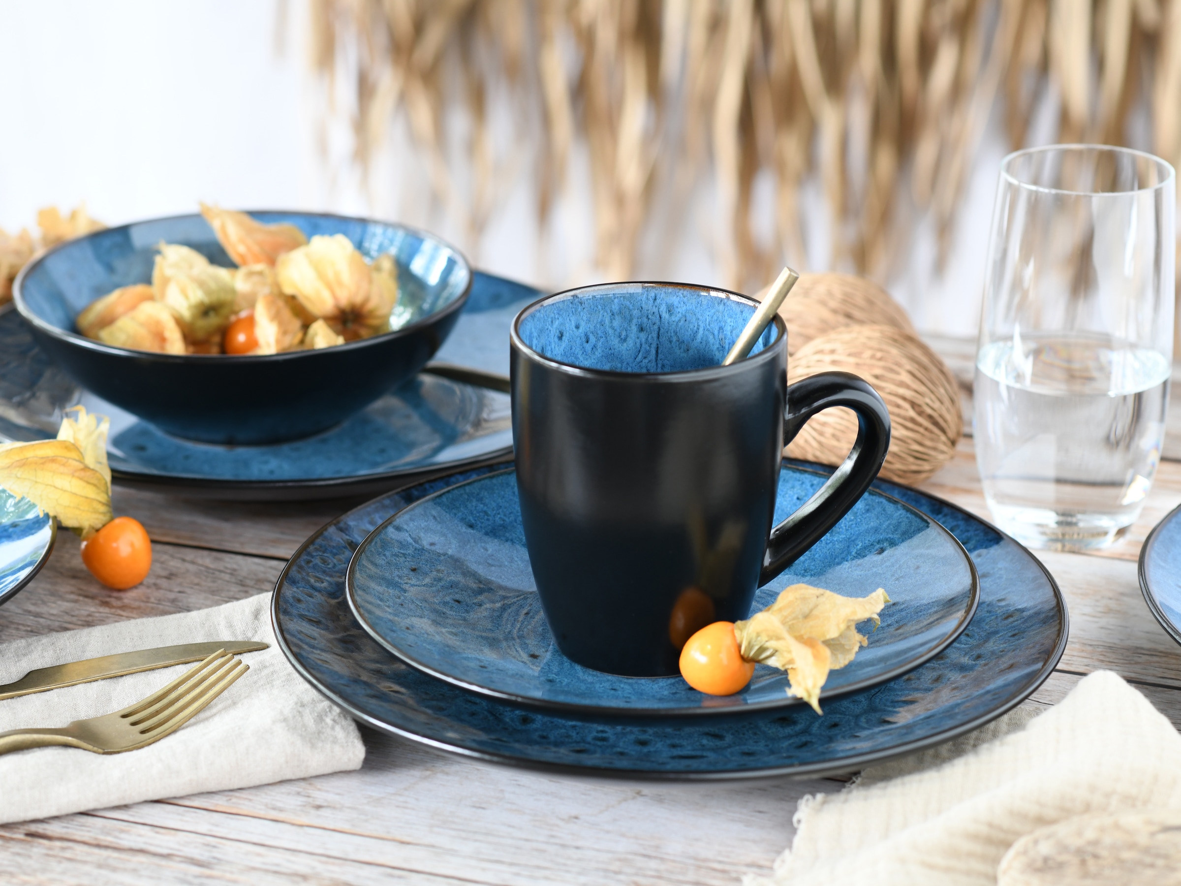 CreaTable Kombiservice »Geschirr-Set Capri«, (Set, 16 tlg., Kaffeeservice und Tafelservice im Set, für 4 Personen), Service, intensiv blaue Reaktivfarbe, Bicolor, 16 Teile für 4 Personen