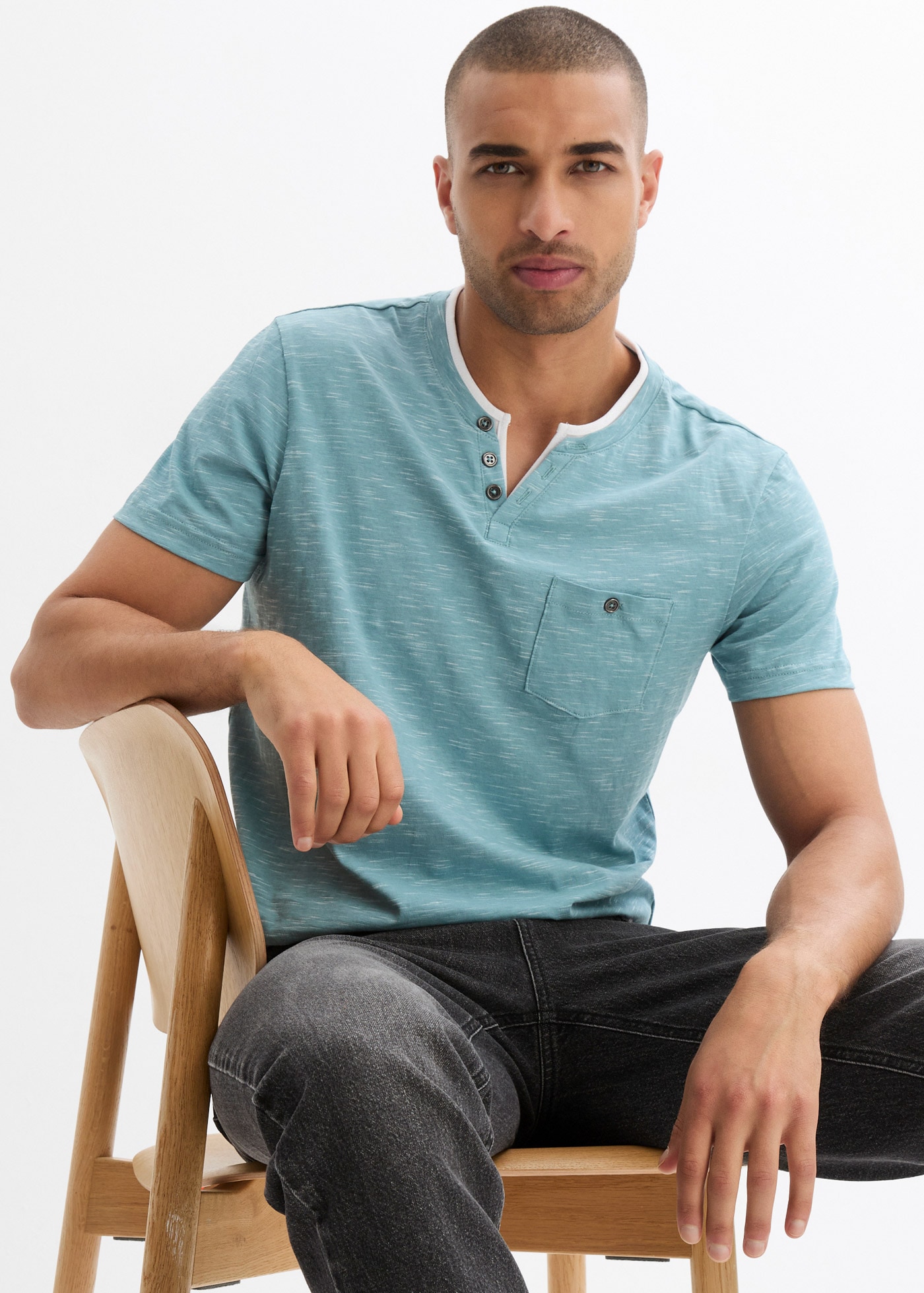 bonprix 2-in-1-Shirt »2 in 1 Shirt, Kurzarm« Regular Fit, mit Brusttasche, Henley-Stil, Lagen-Look