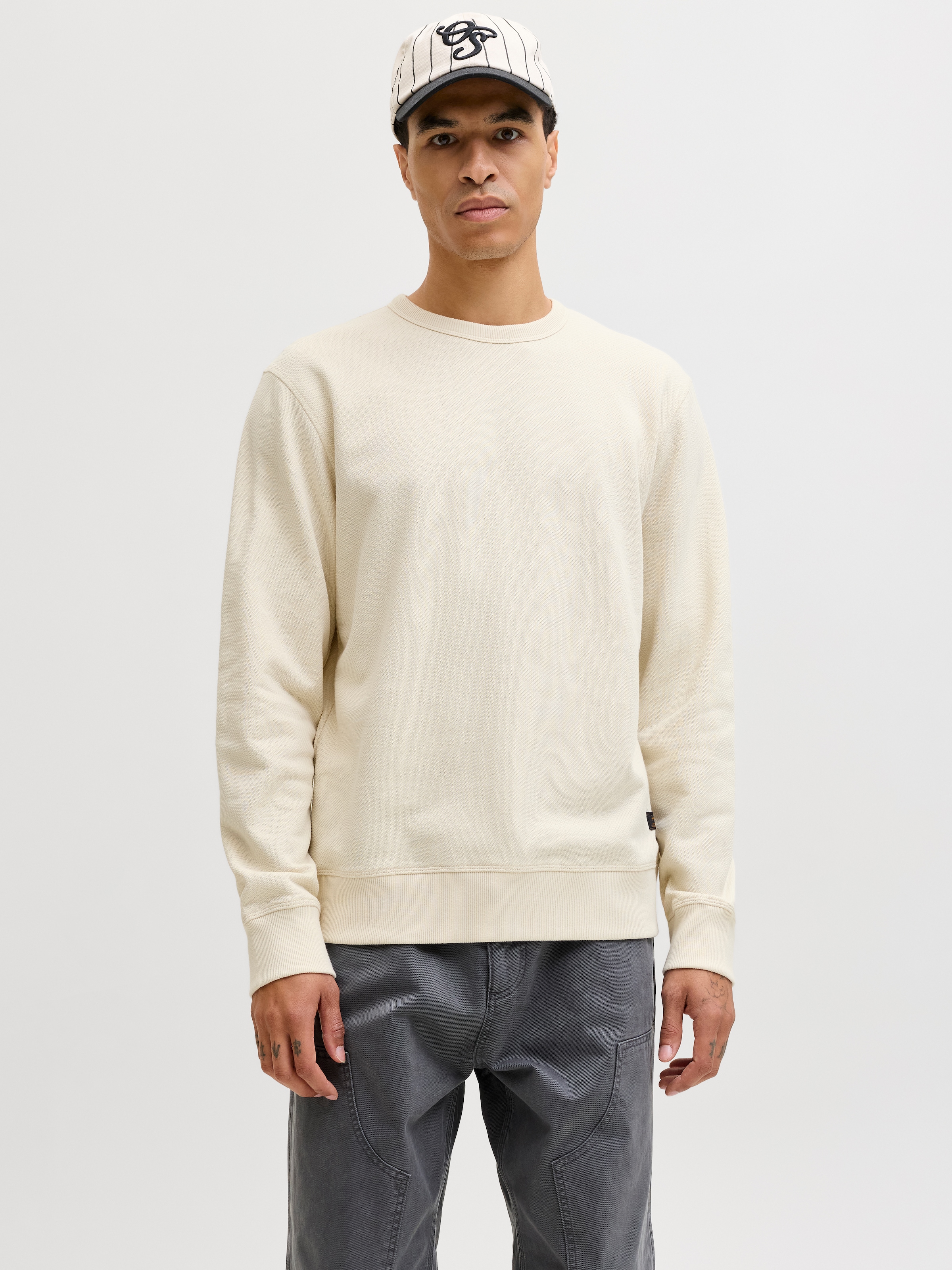 Jack & Jones Sweatshirt »JJEDOVER CLASSIC SWEAT CREW NECK SN«, mit Markenlabel
