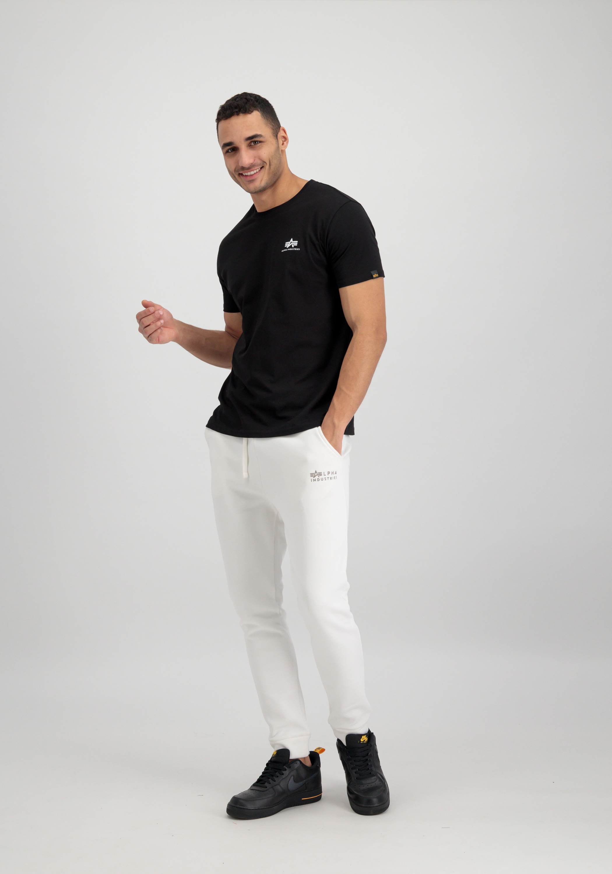 Alpha Industries Jogginghose »Alpha Industries Men - Jogger Organics EMB Jogger«