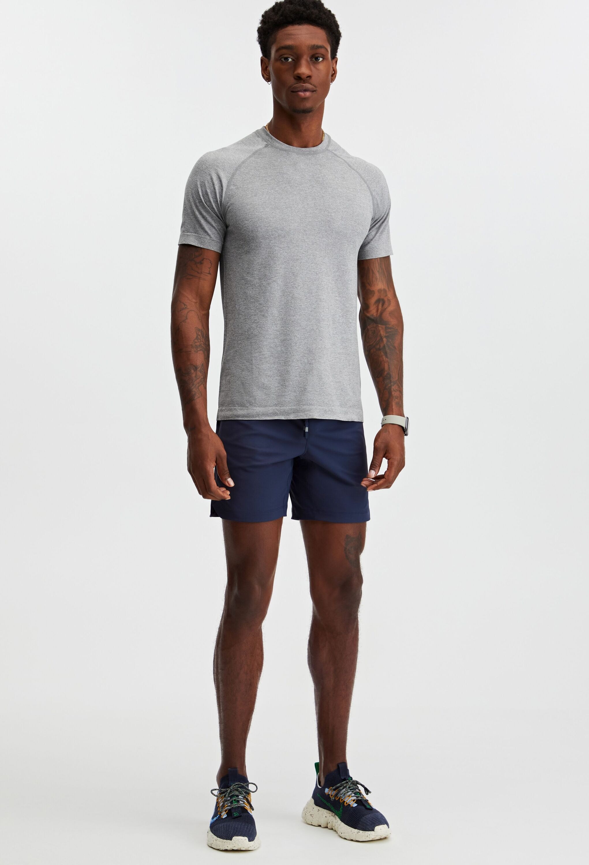 Fabletics T-Shirt »Fabletics TEE The Training Day« aus ultraleichtem, schweißableitenden Performance-Stoff