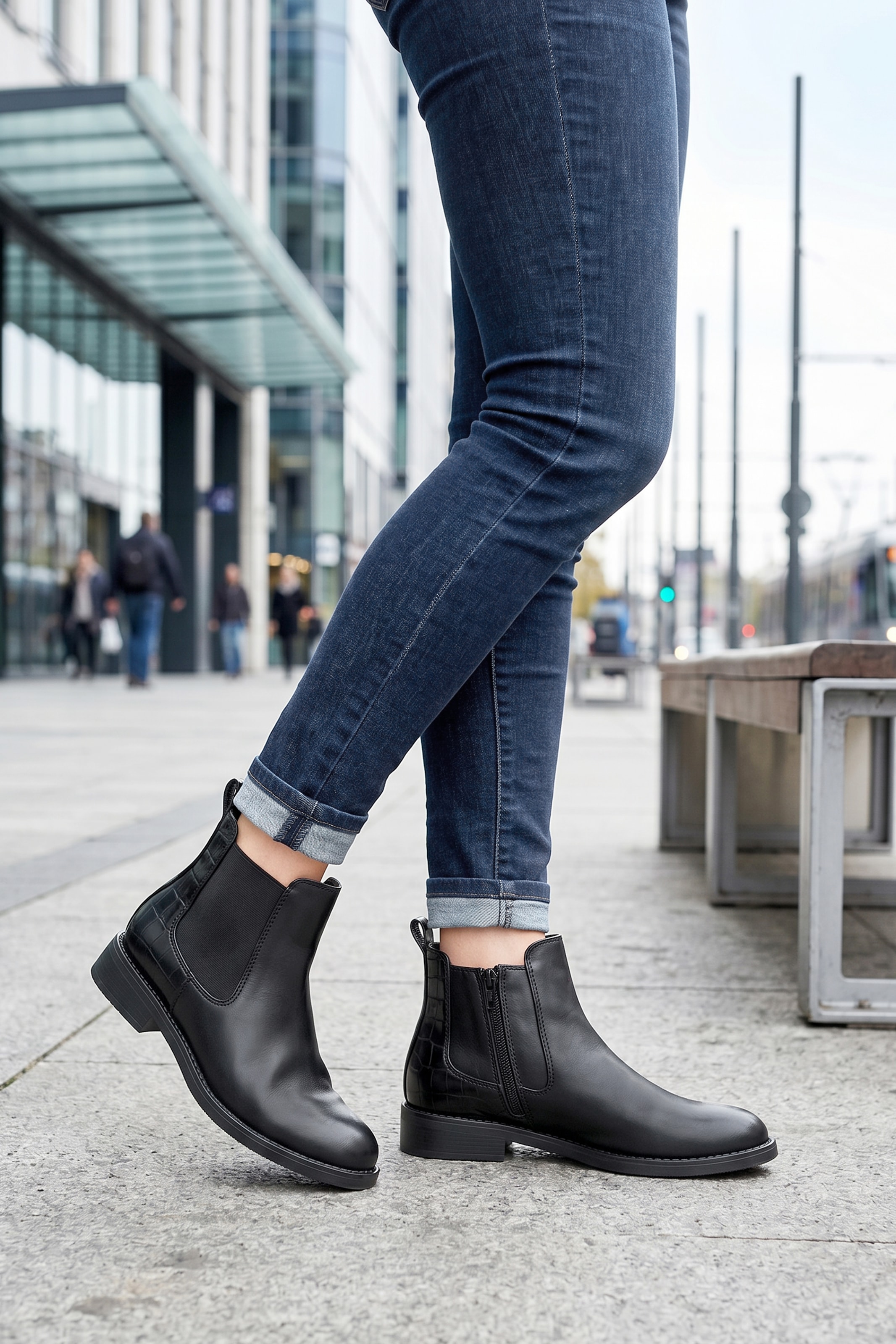Aniston SHOES Chelseaboots  Ankle Boots mit Croco-Besatz - NEUE KOLLEKTION
